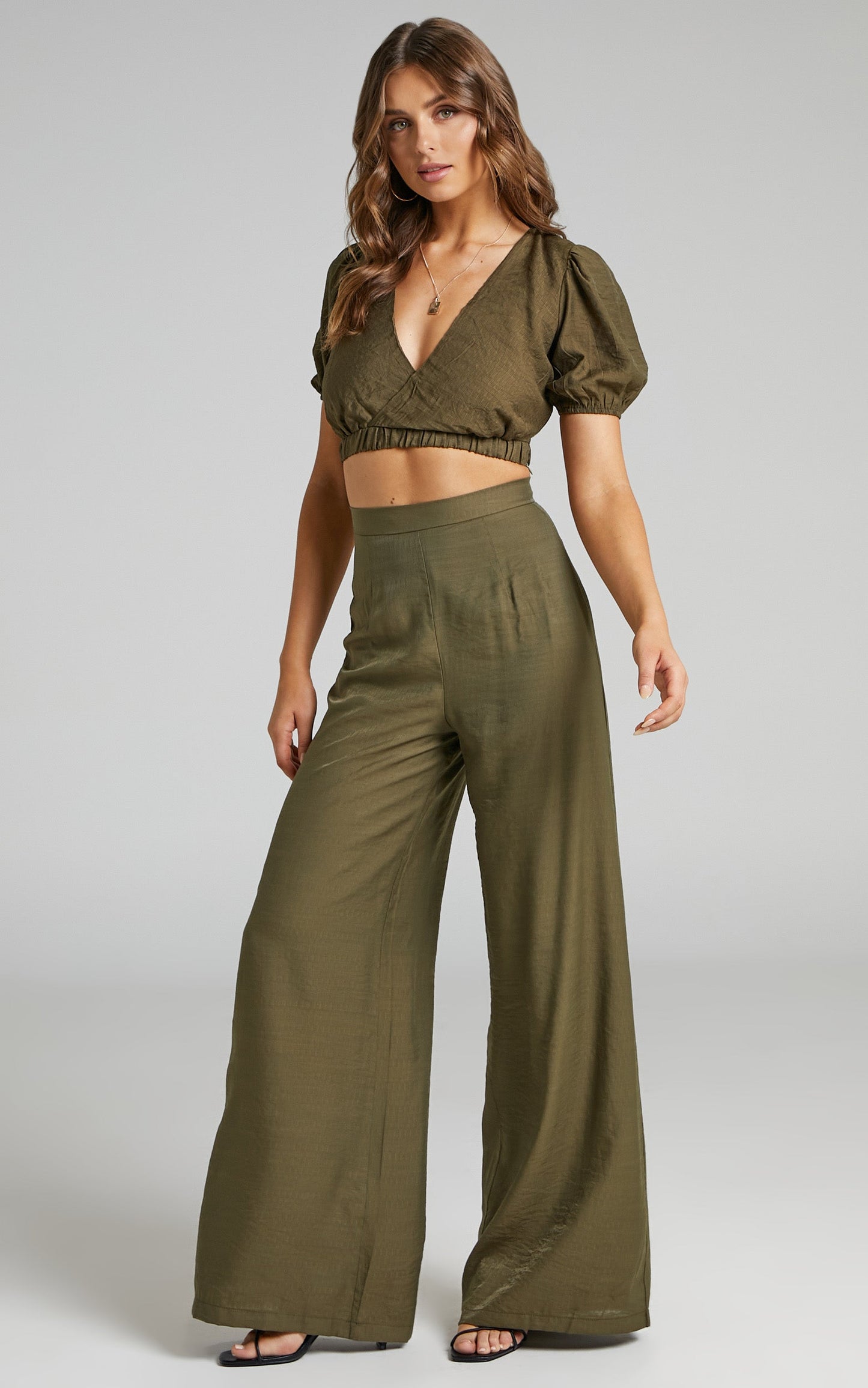 Ariha High Waist Wide Leg Pants in olive