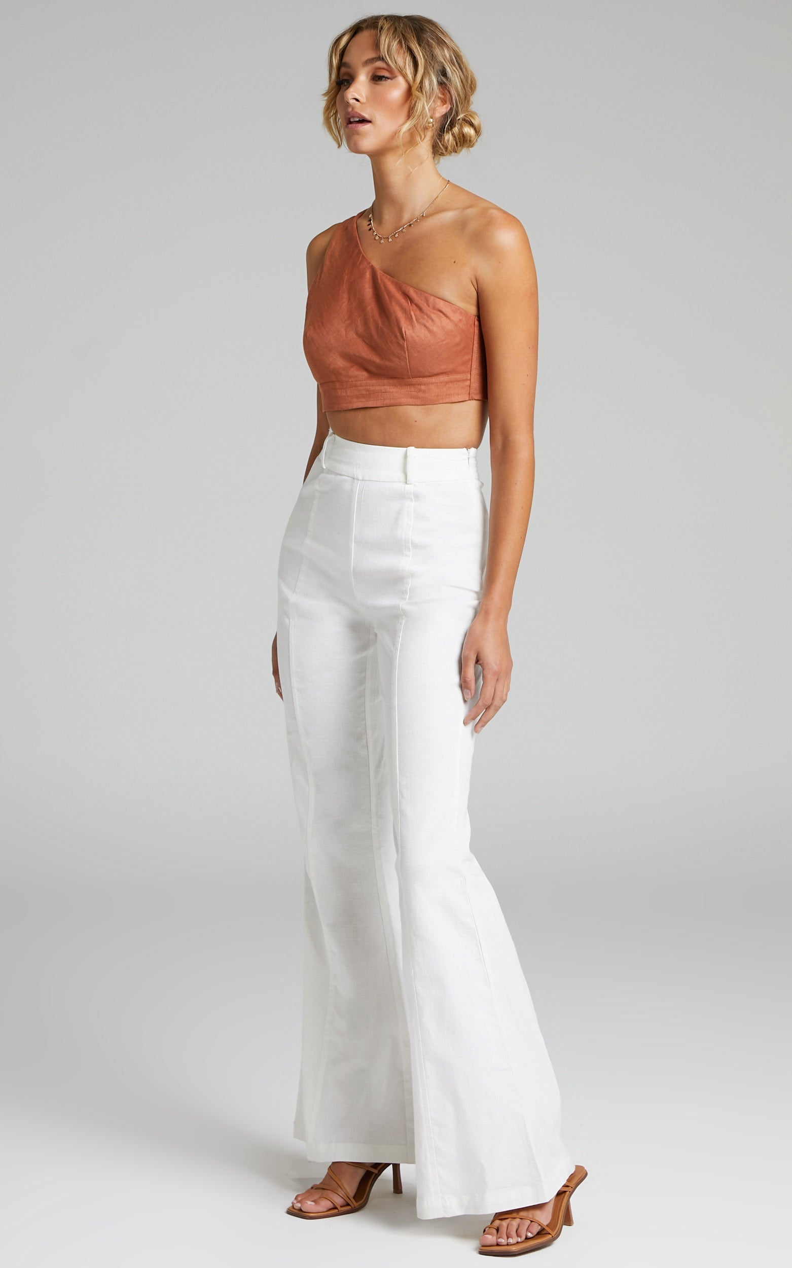 Chielo Pants - High Rise Fit and Flare Pants in White