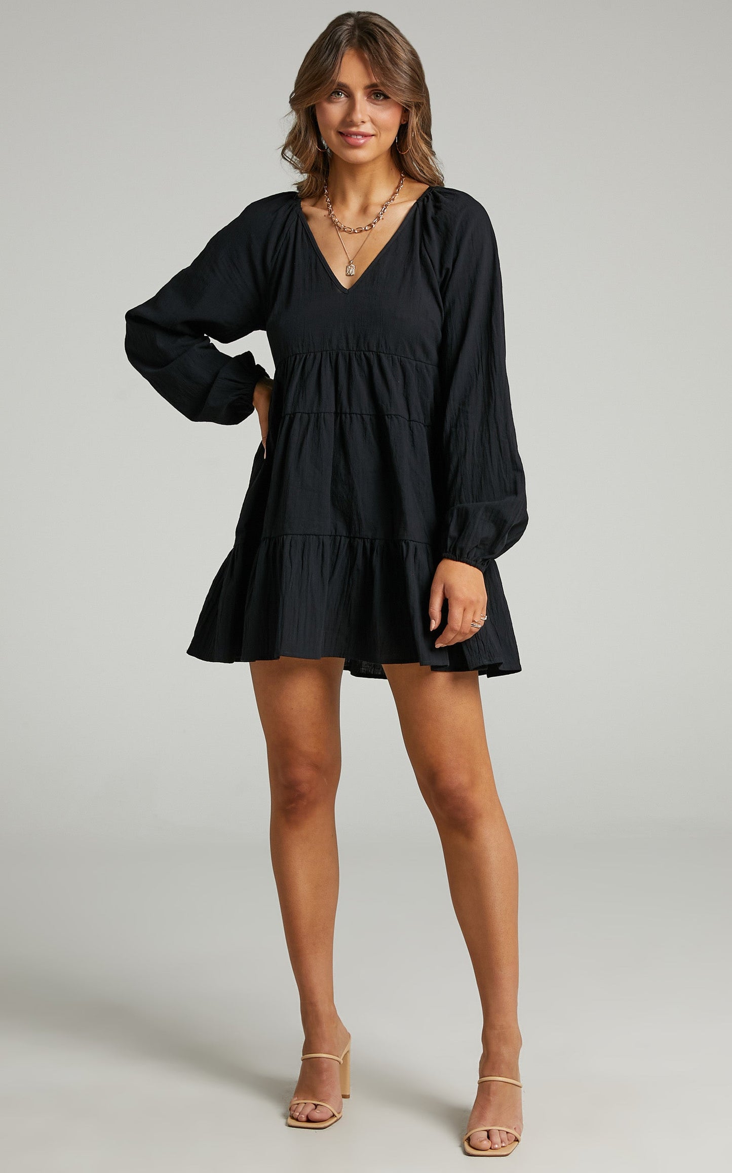 Harriette Tiered Long Sleeve Mini Shift Linen Blend Dress in Black