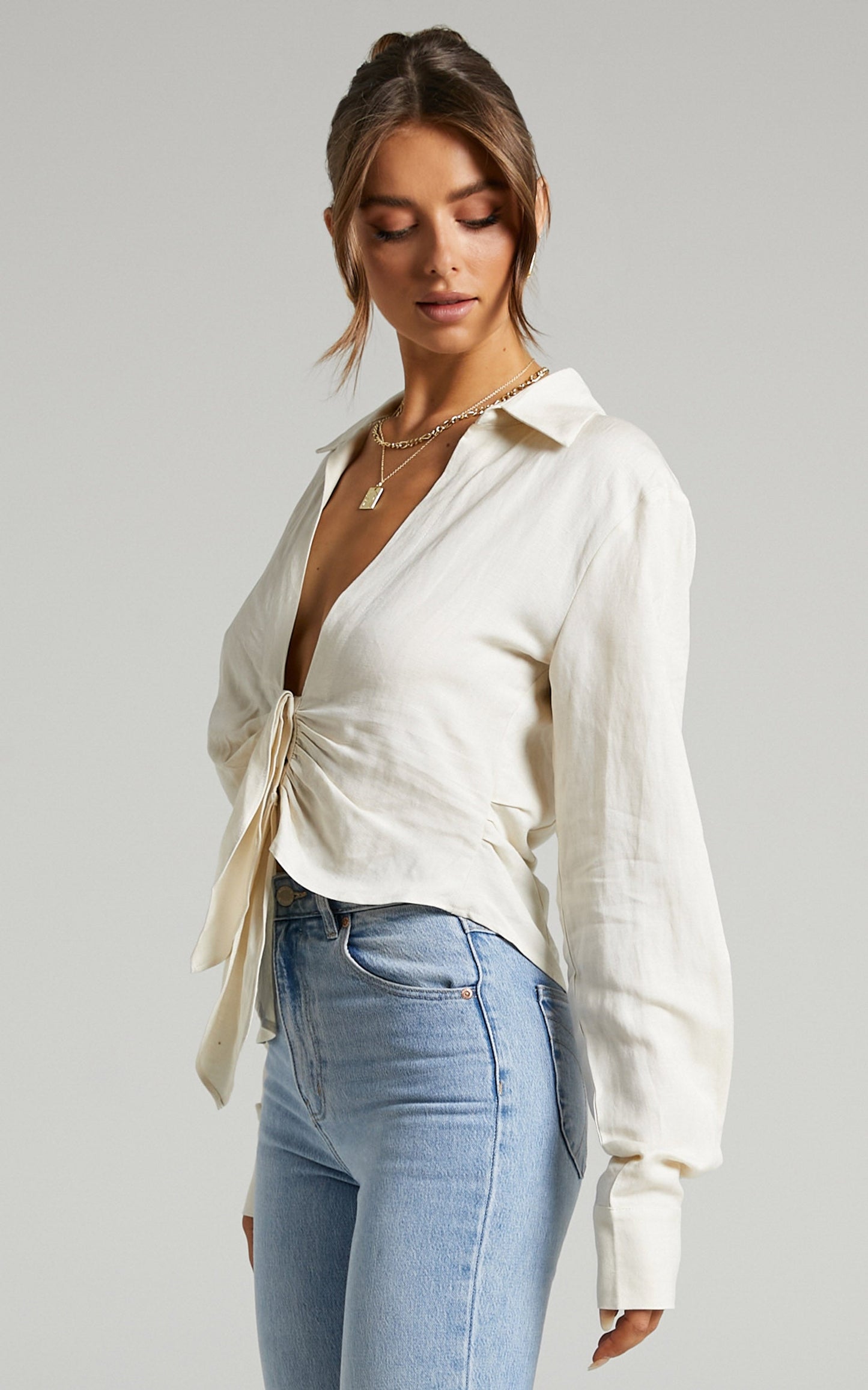 Lioness - Valencia Linen Look Plunge Top in Off White