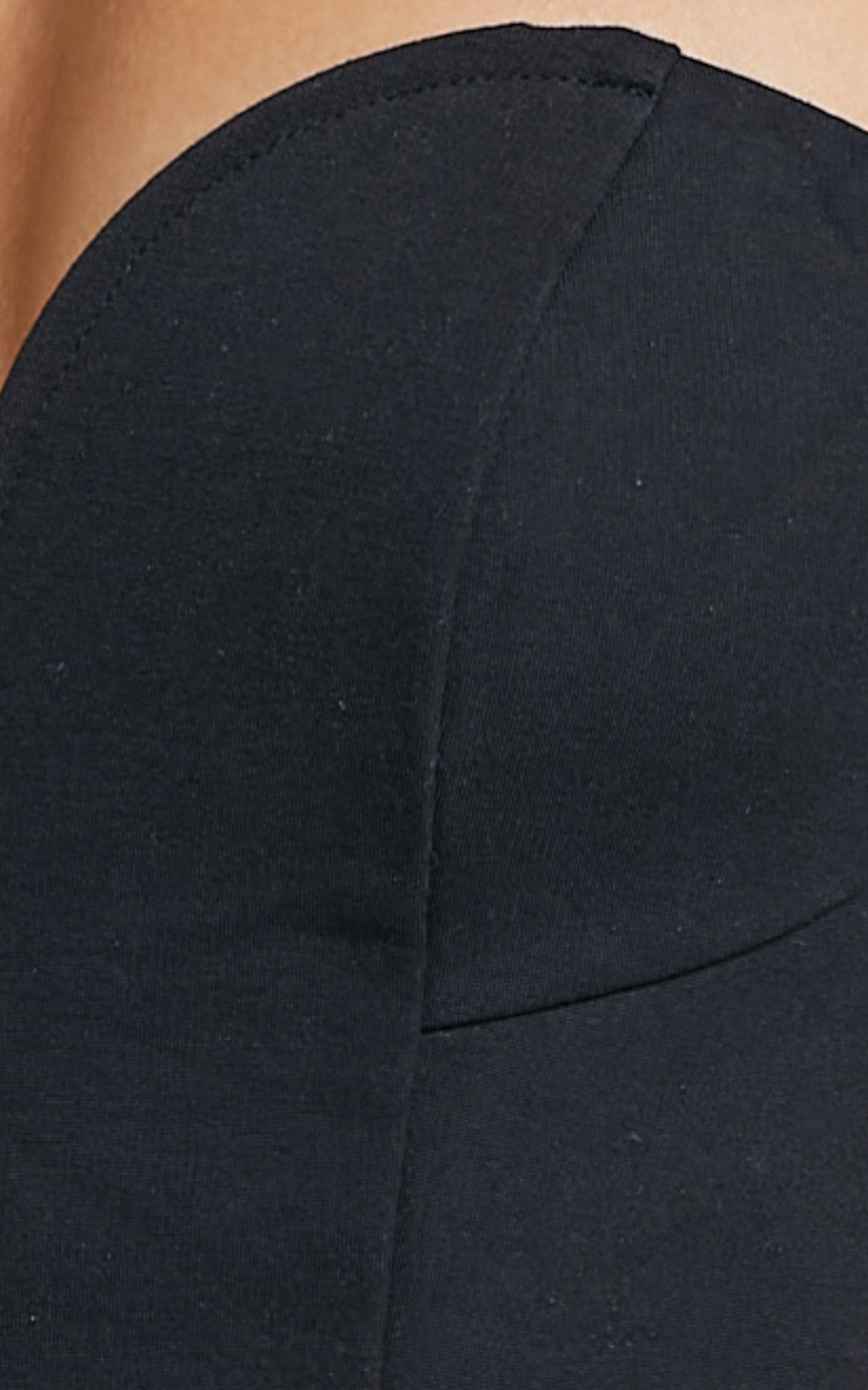 Zillah Strapless Sweetheart Plunge Neck Bodysuit in Black