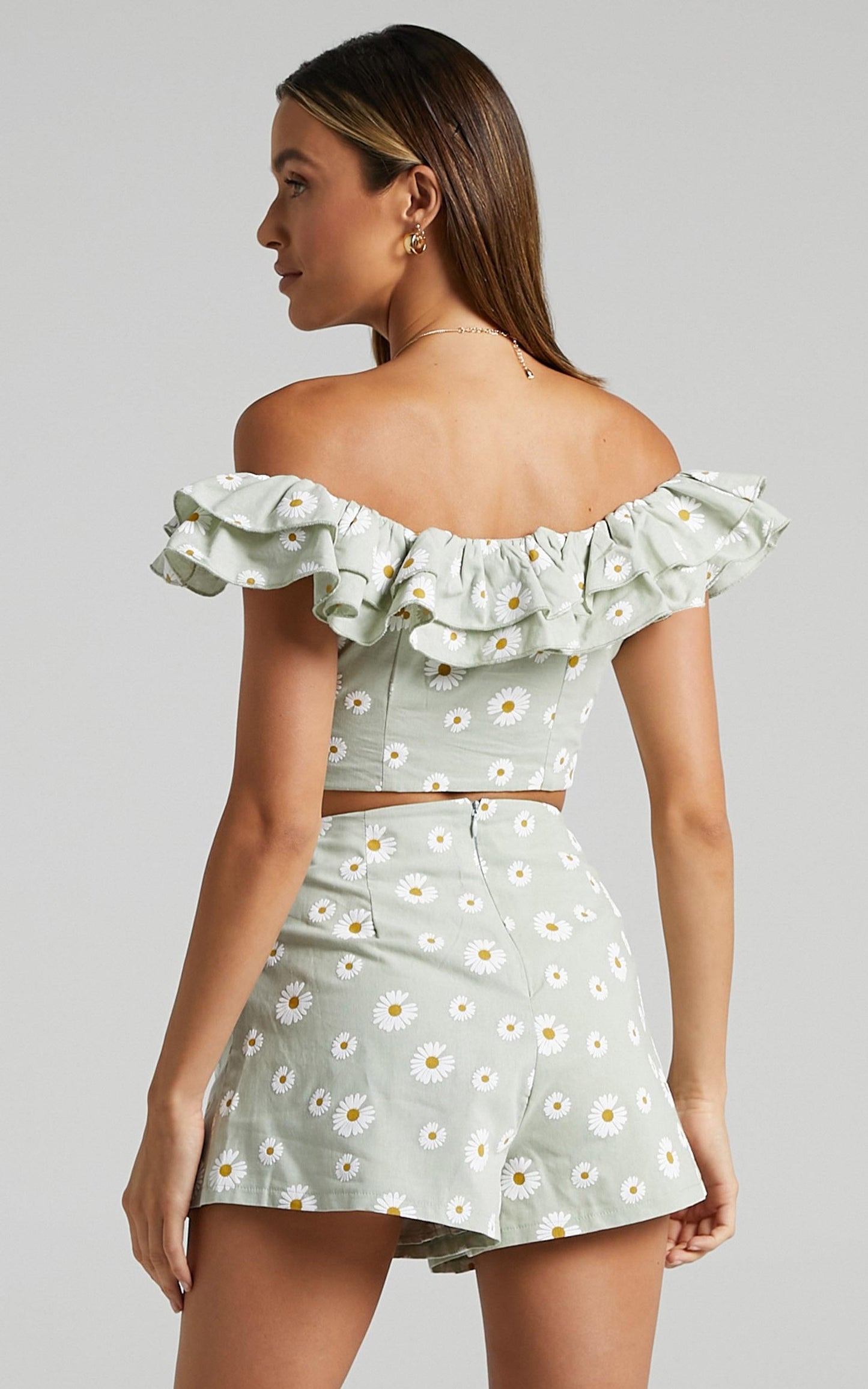 Marjorie Shorts in Sage Daisies