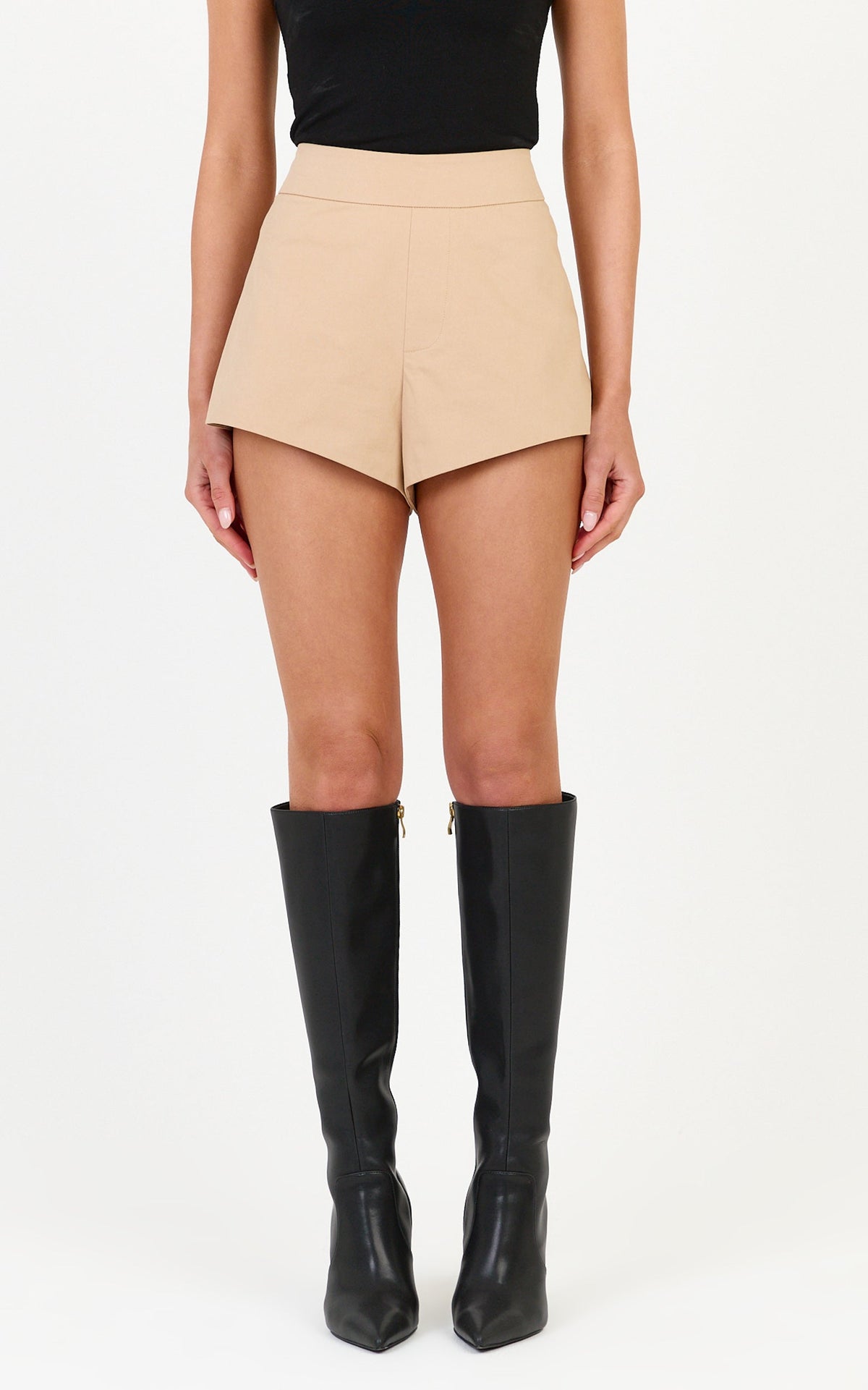 Freya Shorts – Hochtaillierte Mini-Shorts in hellem Beige