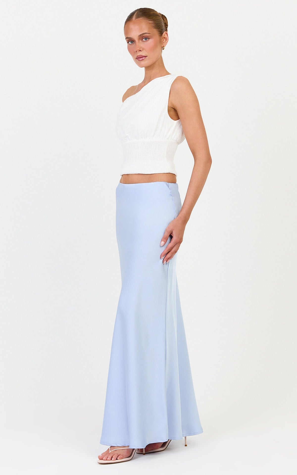 Juniper Top - schulterfreies Oberteil mit gesmokter Taille in Off-White