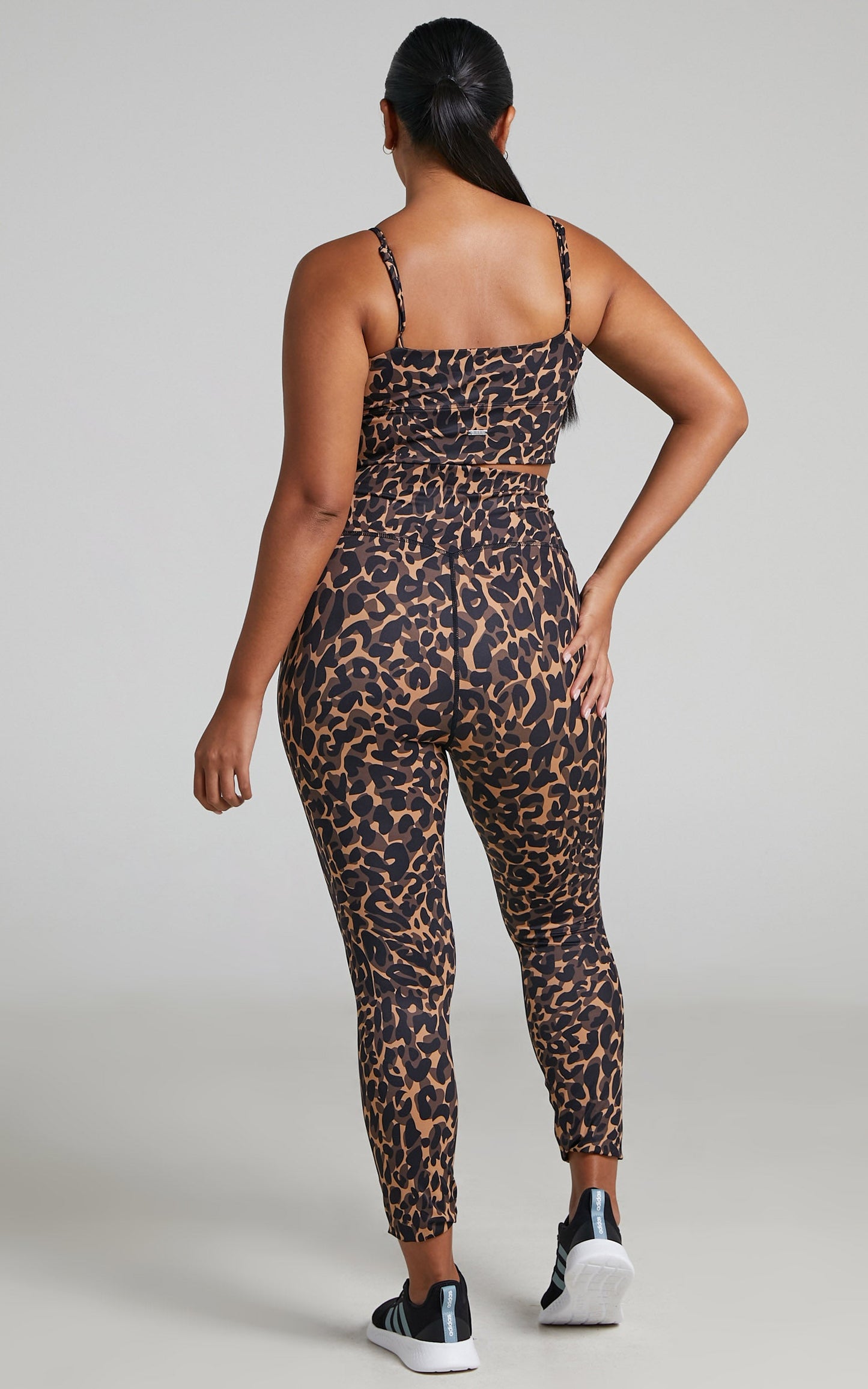 Aim'n - V Strap Bra in Cheetah