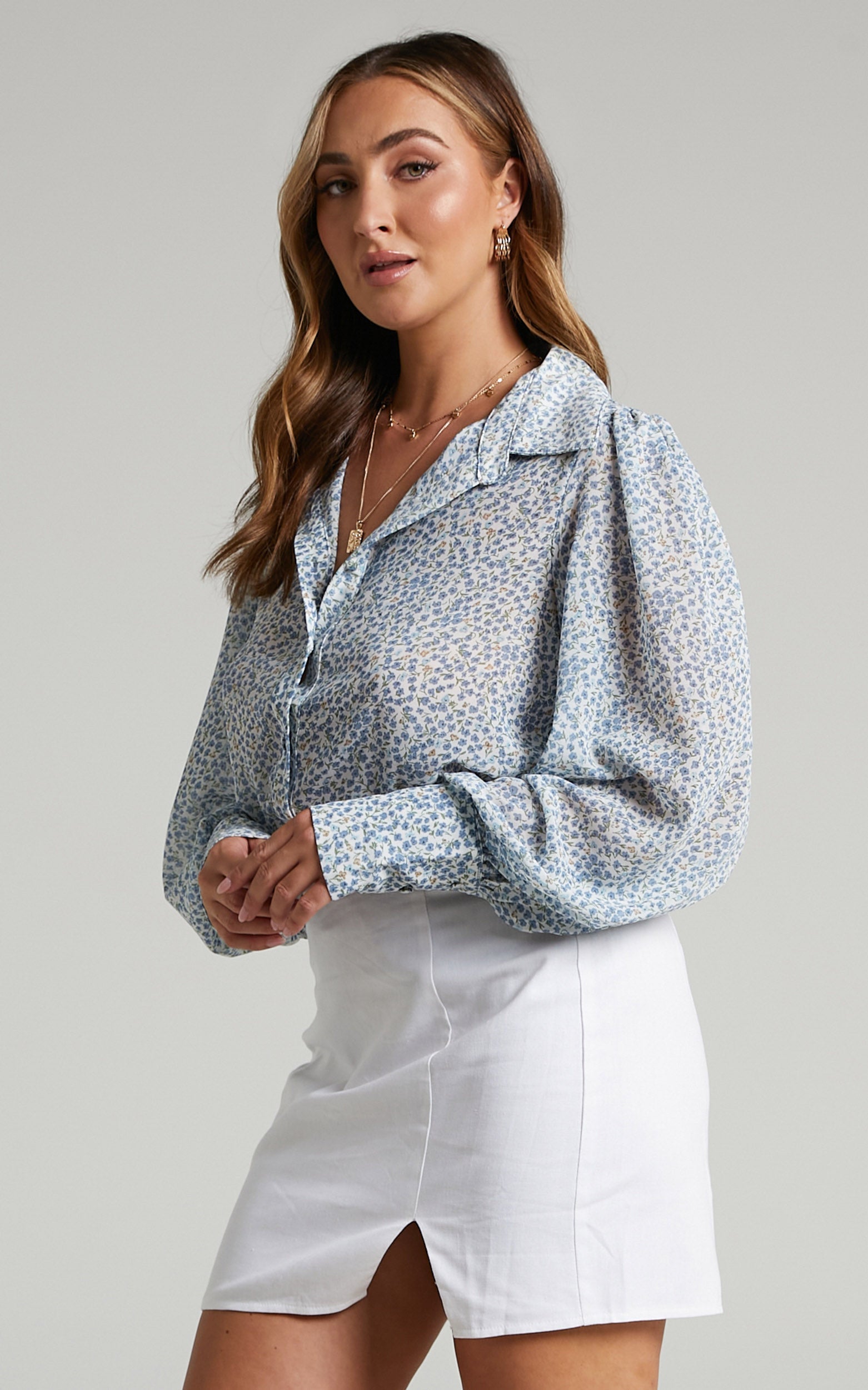 Nerizza Collared Bishop Sleeve Blouse in Dainty Floral
