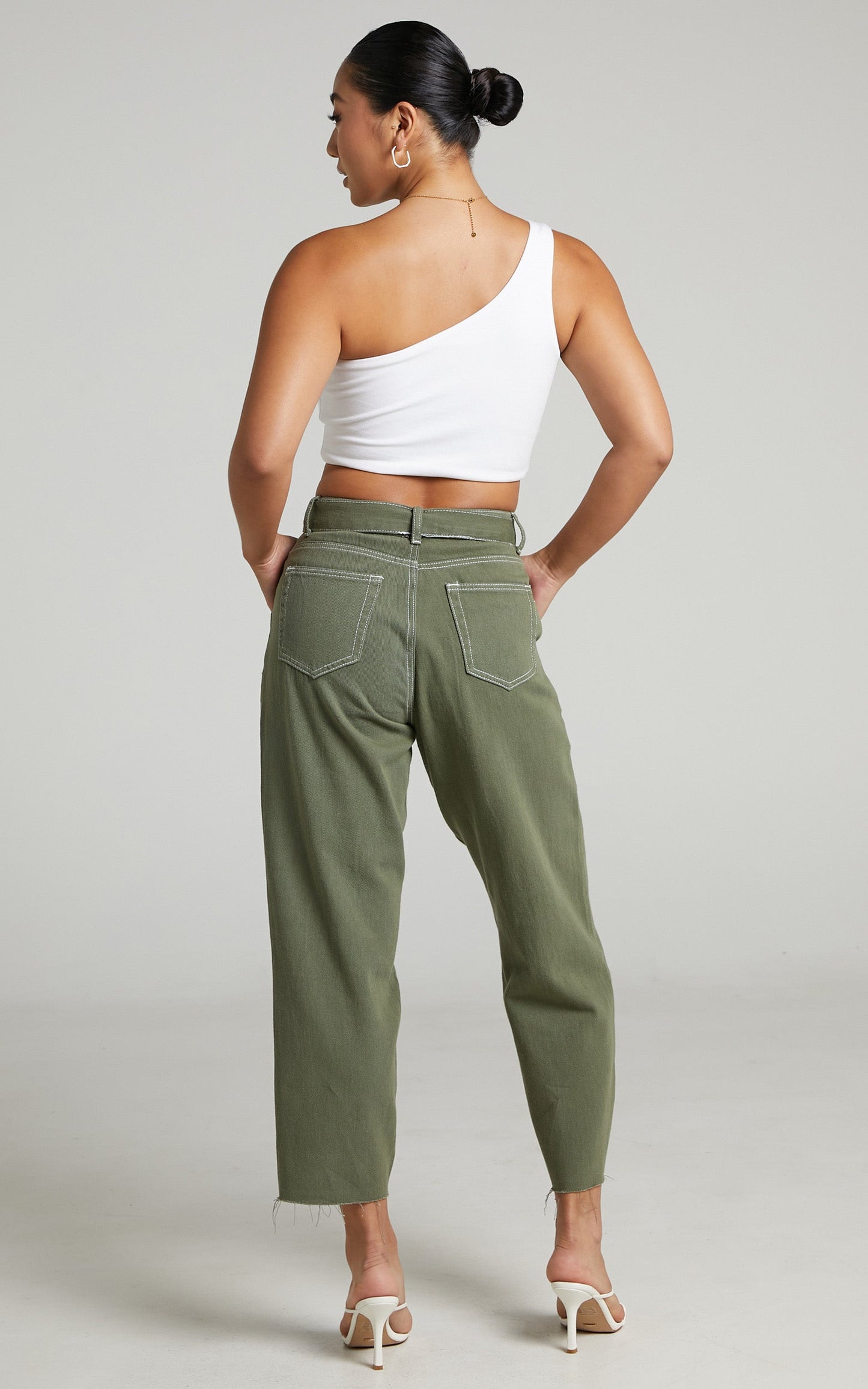 Leyton Jeans - Tie Waist Jeans in Khaki