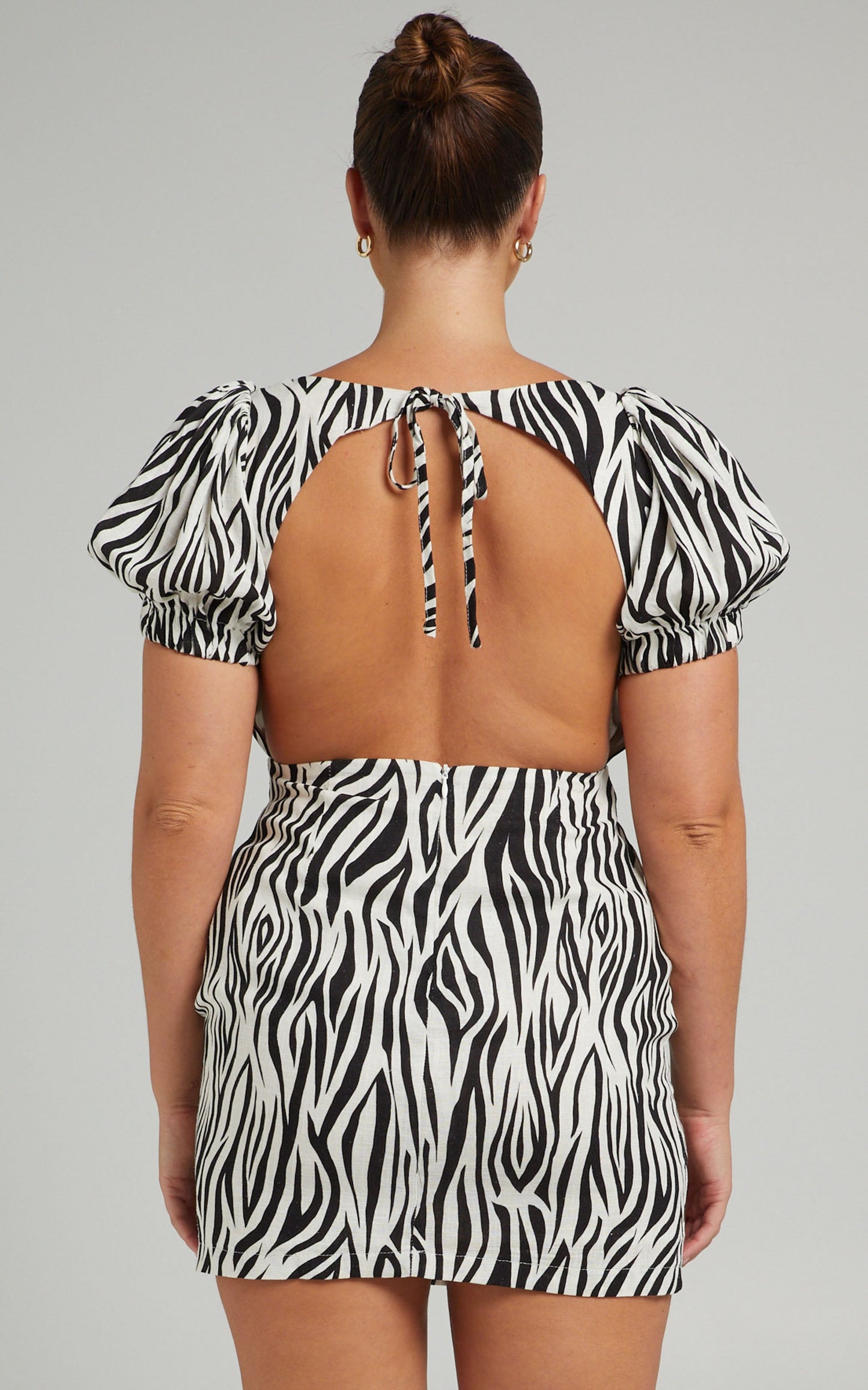 Jayla Mini Dress - Linen Open Back Puff Sleeve Dress in Black Print