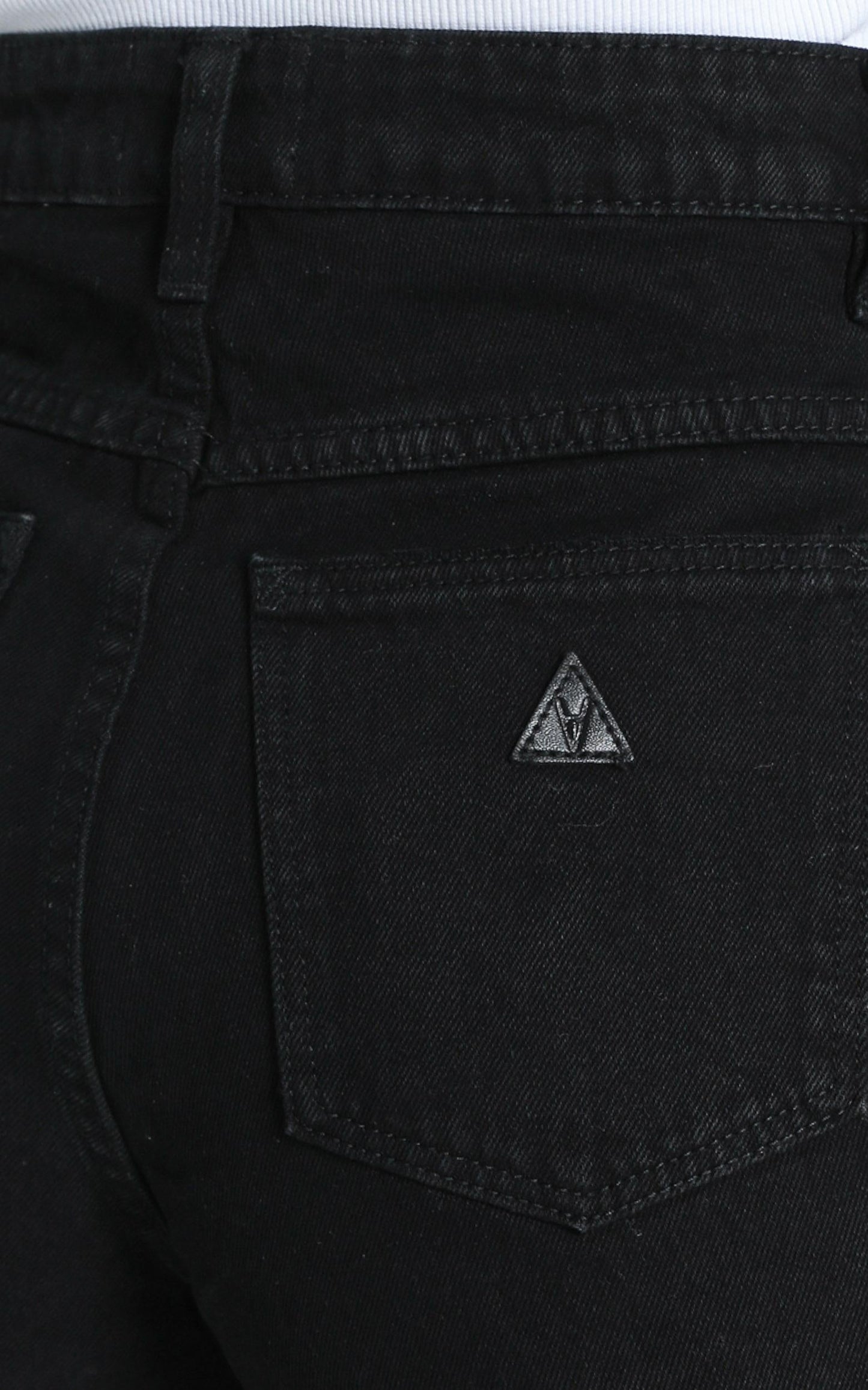 Abrand - A High Relaxed Denim Shorts in Salty Black