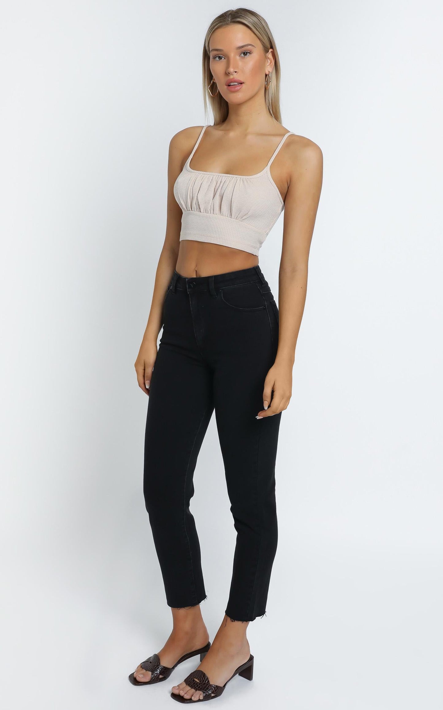 Abrand - A 94 High Slim Jean in 90210 Raw