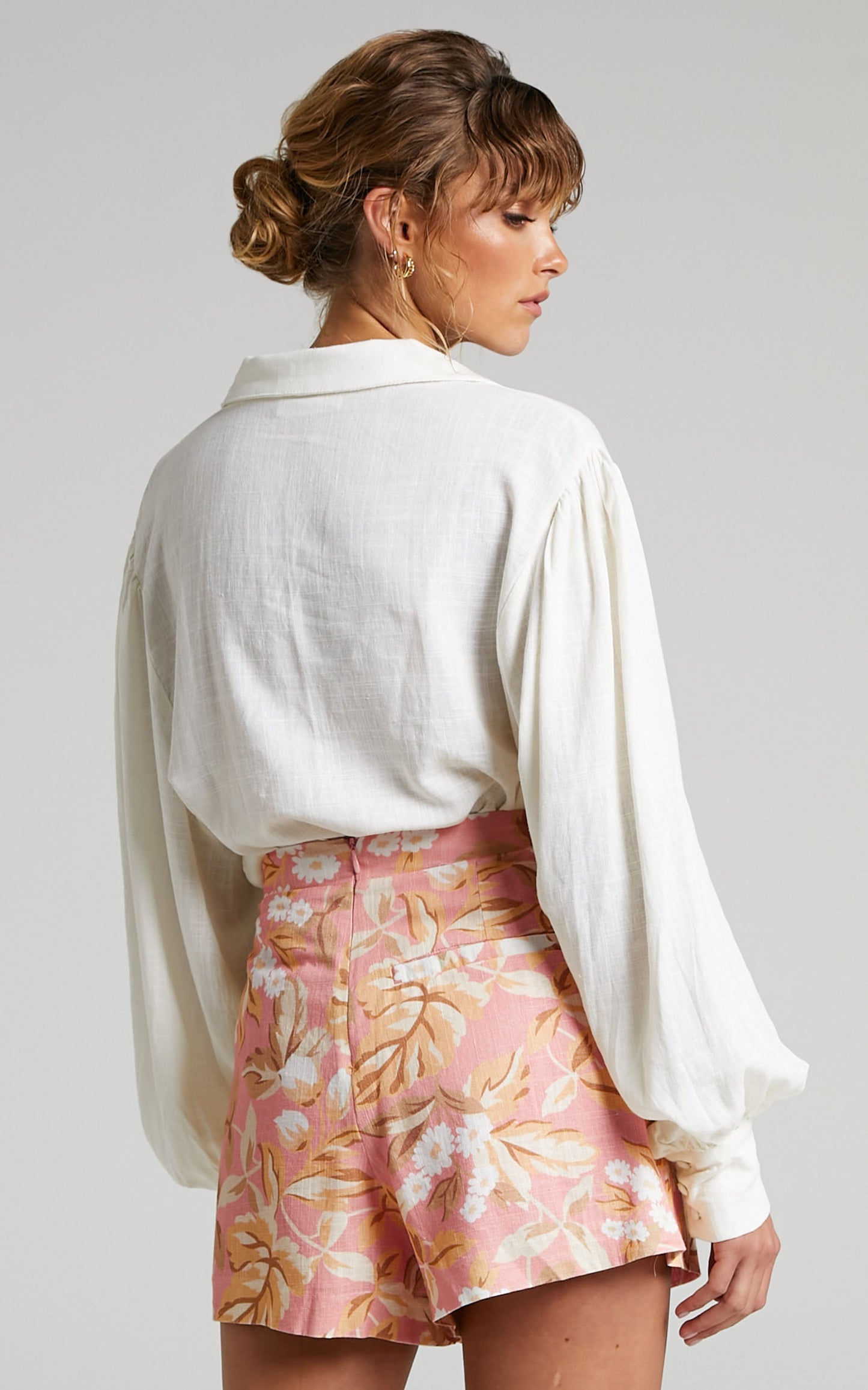 Amalie The Label - Abilene Linen Button Waist Tailored Shorts in Pink Floral