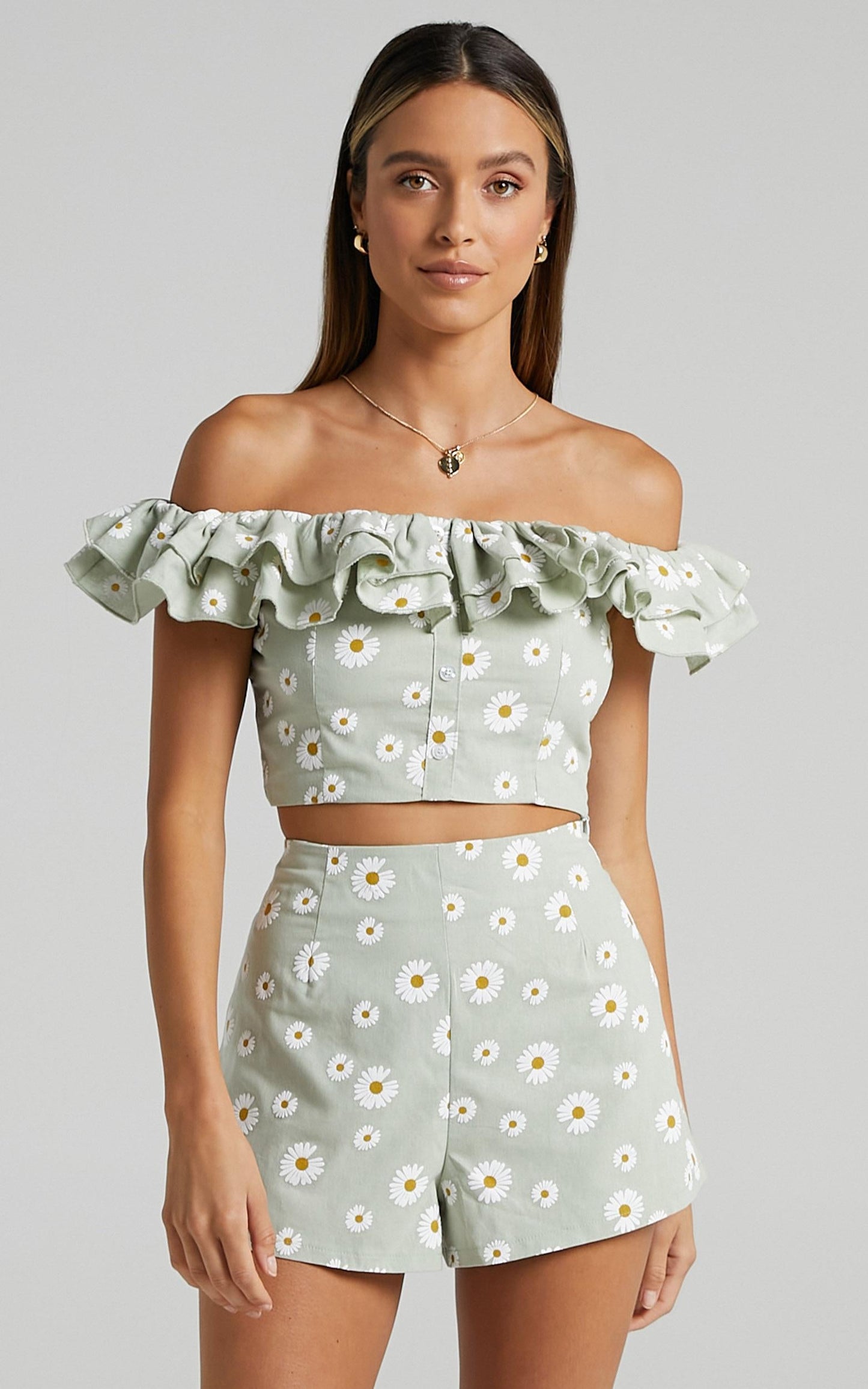 Marjorie Shorts in Sage Daisies