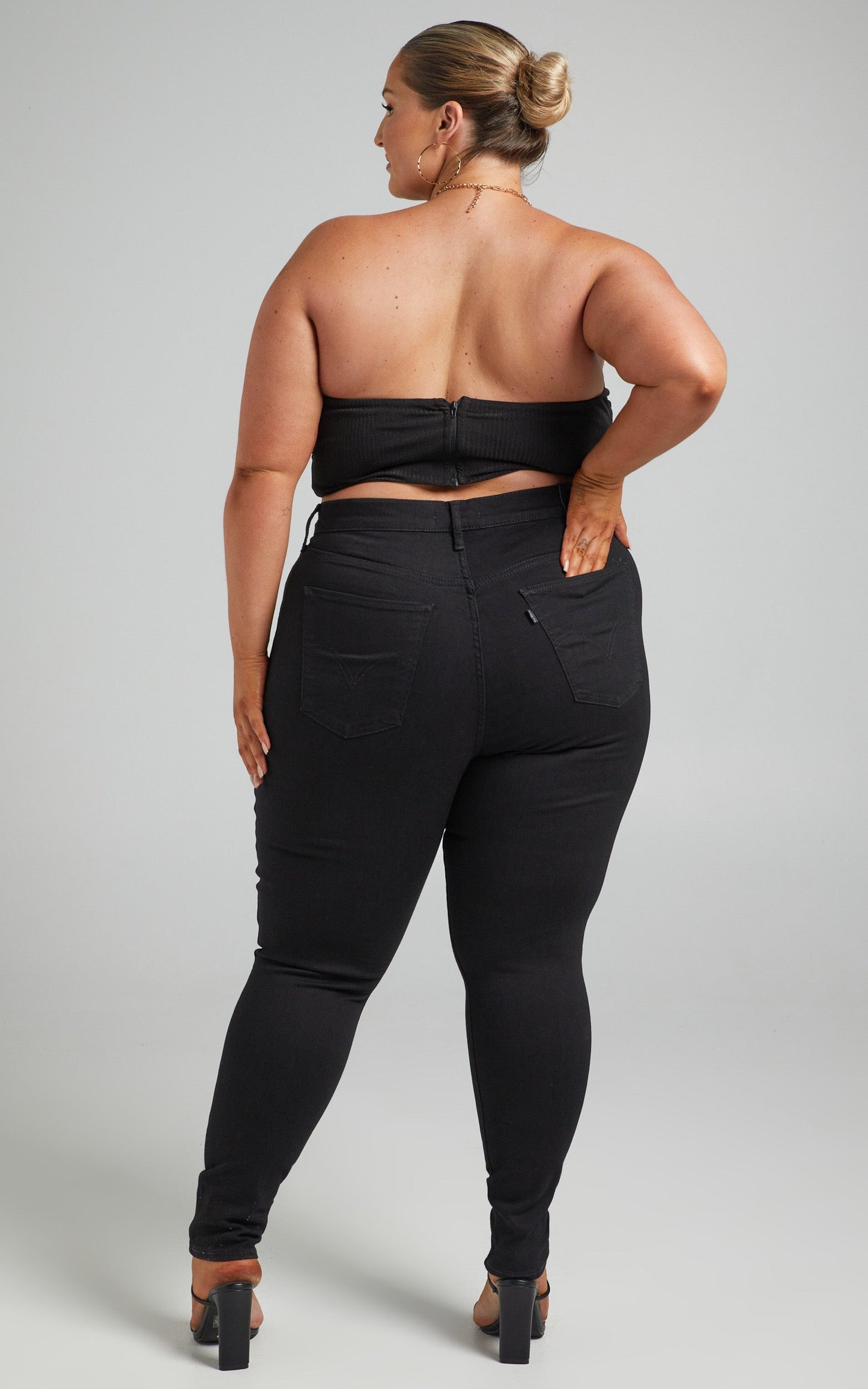 Levi's Curve - Mile High Super Skinny Jean in Black Celestial