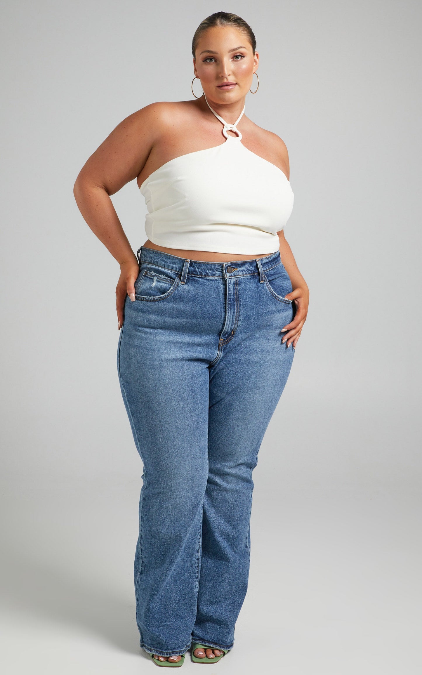 Levi's Curve - 70s High Flare Jean in Sonoma Walks