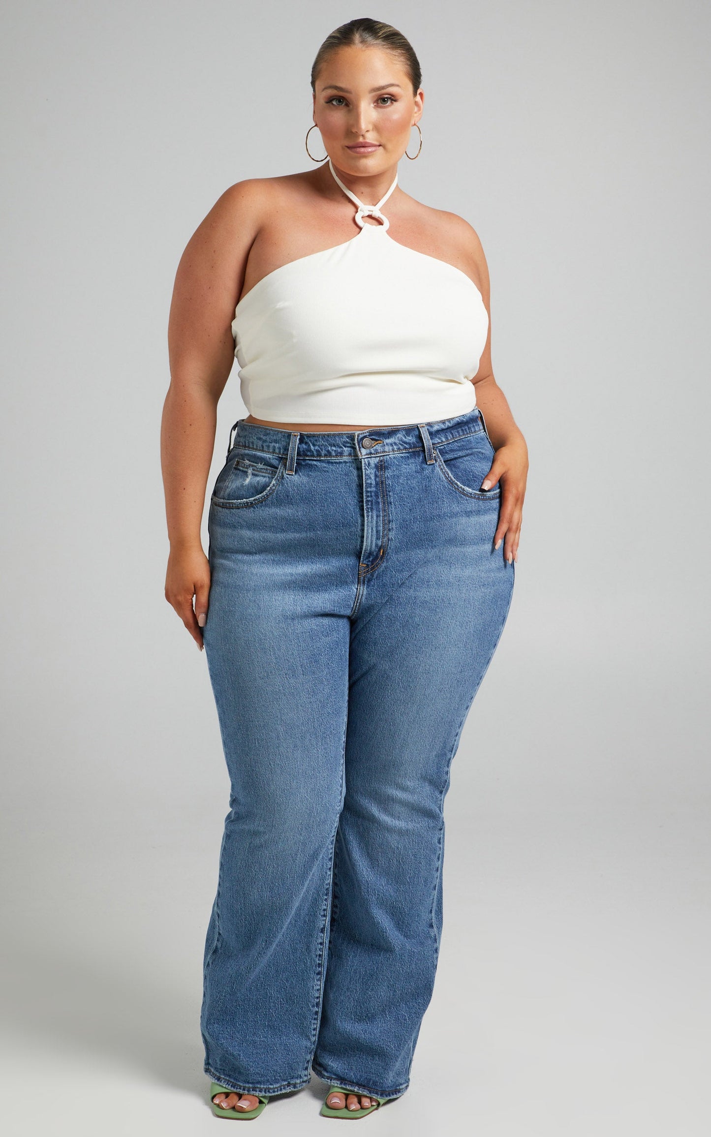 Levi's Curve - 70s High Flare Jean in Sonoma Walks