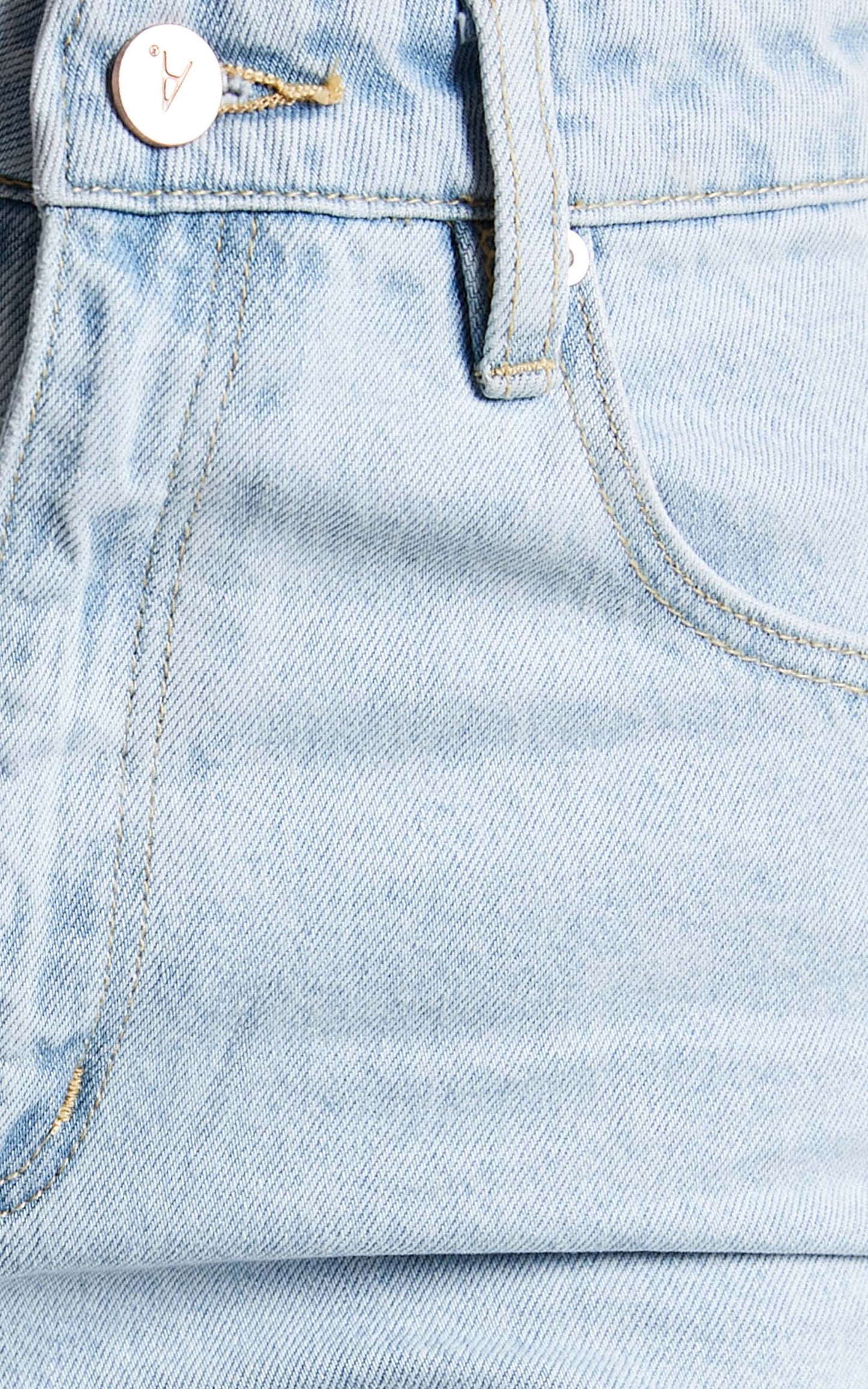 Abrand - A Claudia Cut Off Denim Shorts in Bleached Stone