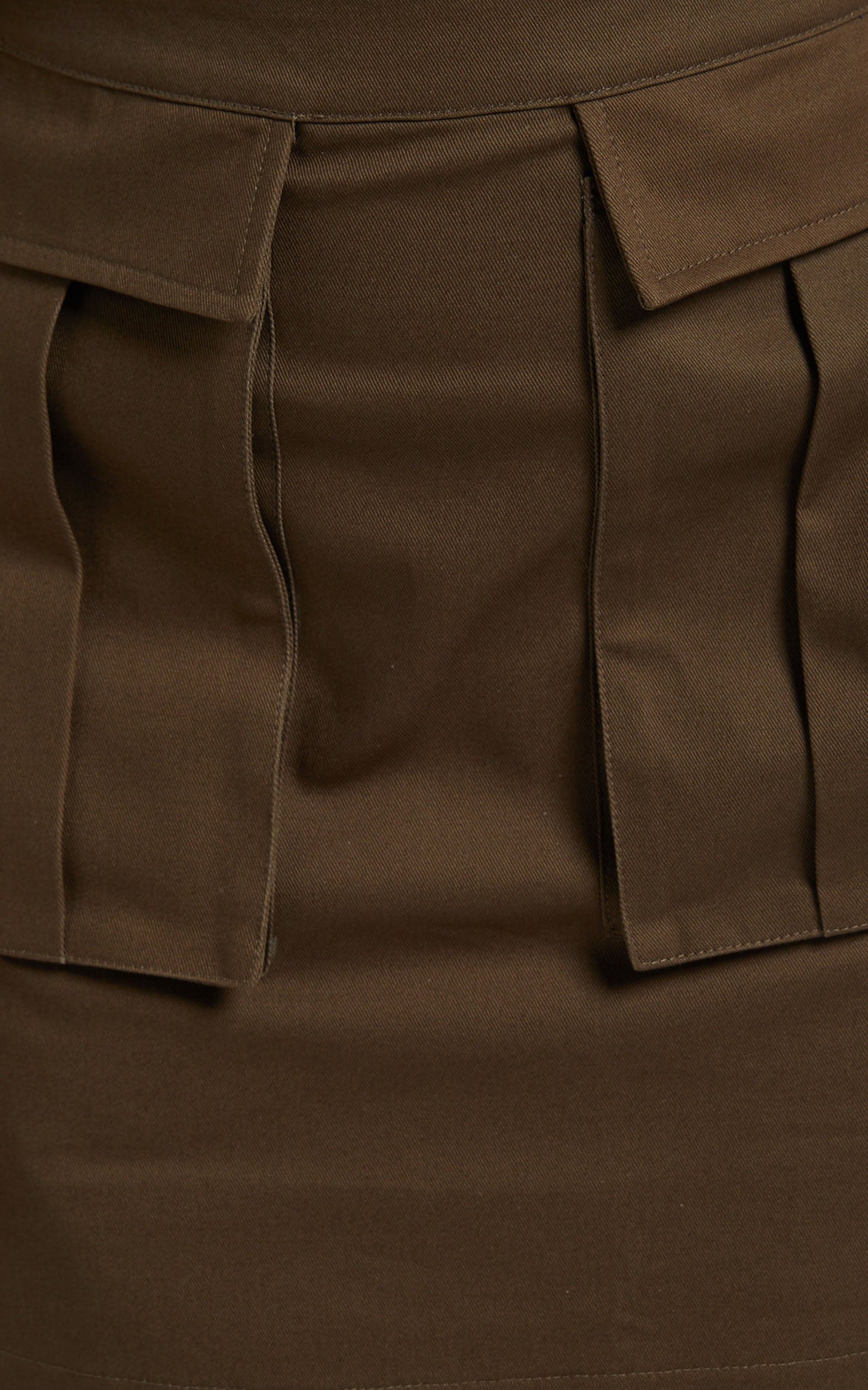 Jeyna Cargo Skirt in Khaki