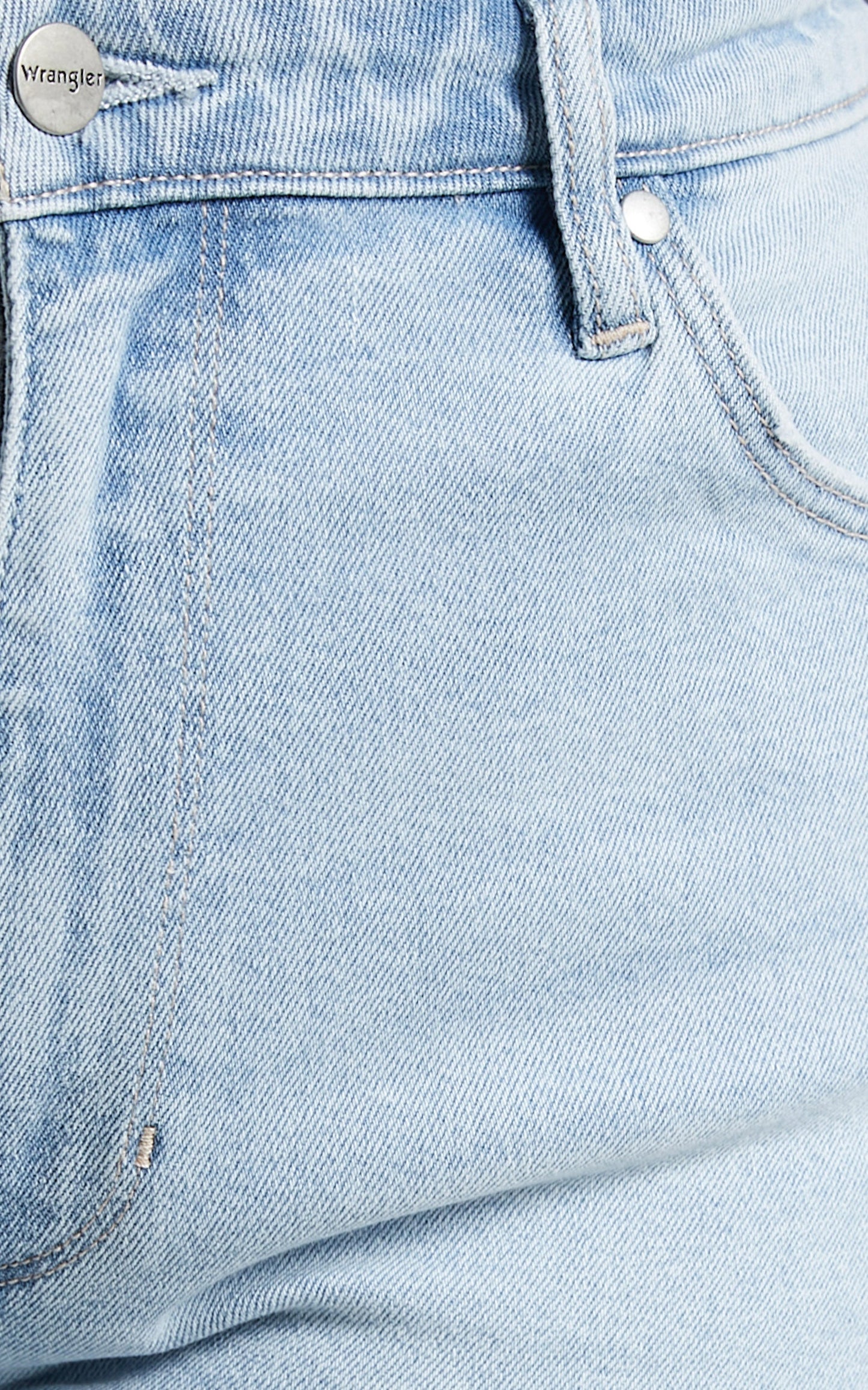 Wrangler - Tyler Wide Denim Short in Castaway