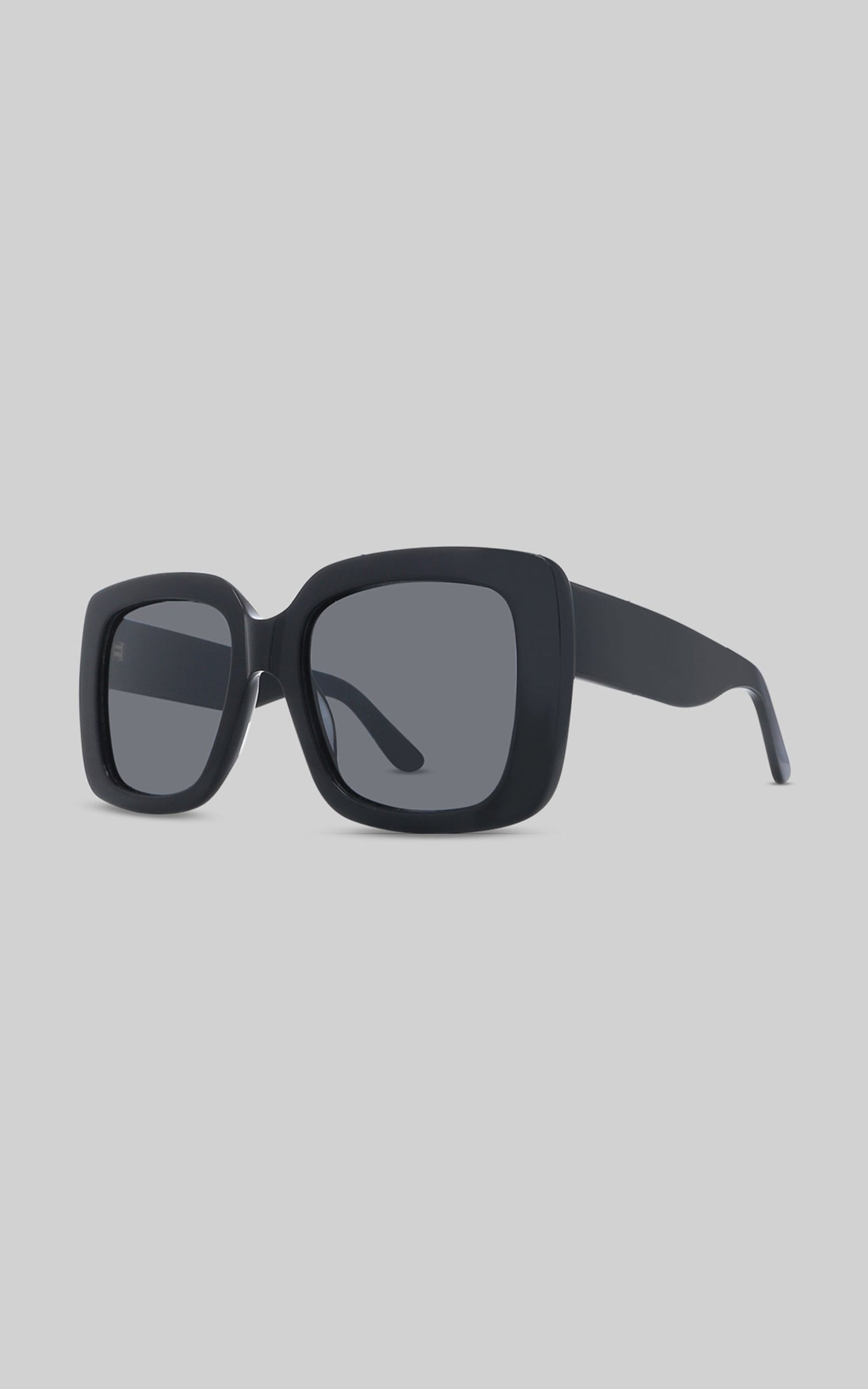 BANBE EYEWEAR - THE CLAUDIA in Black-smoke