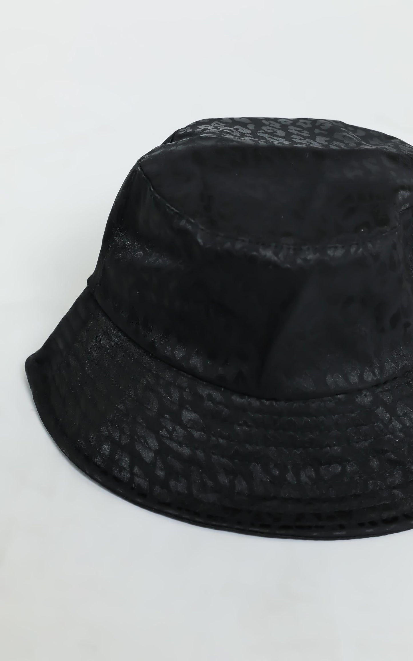 Thania Hat in Black Leopard