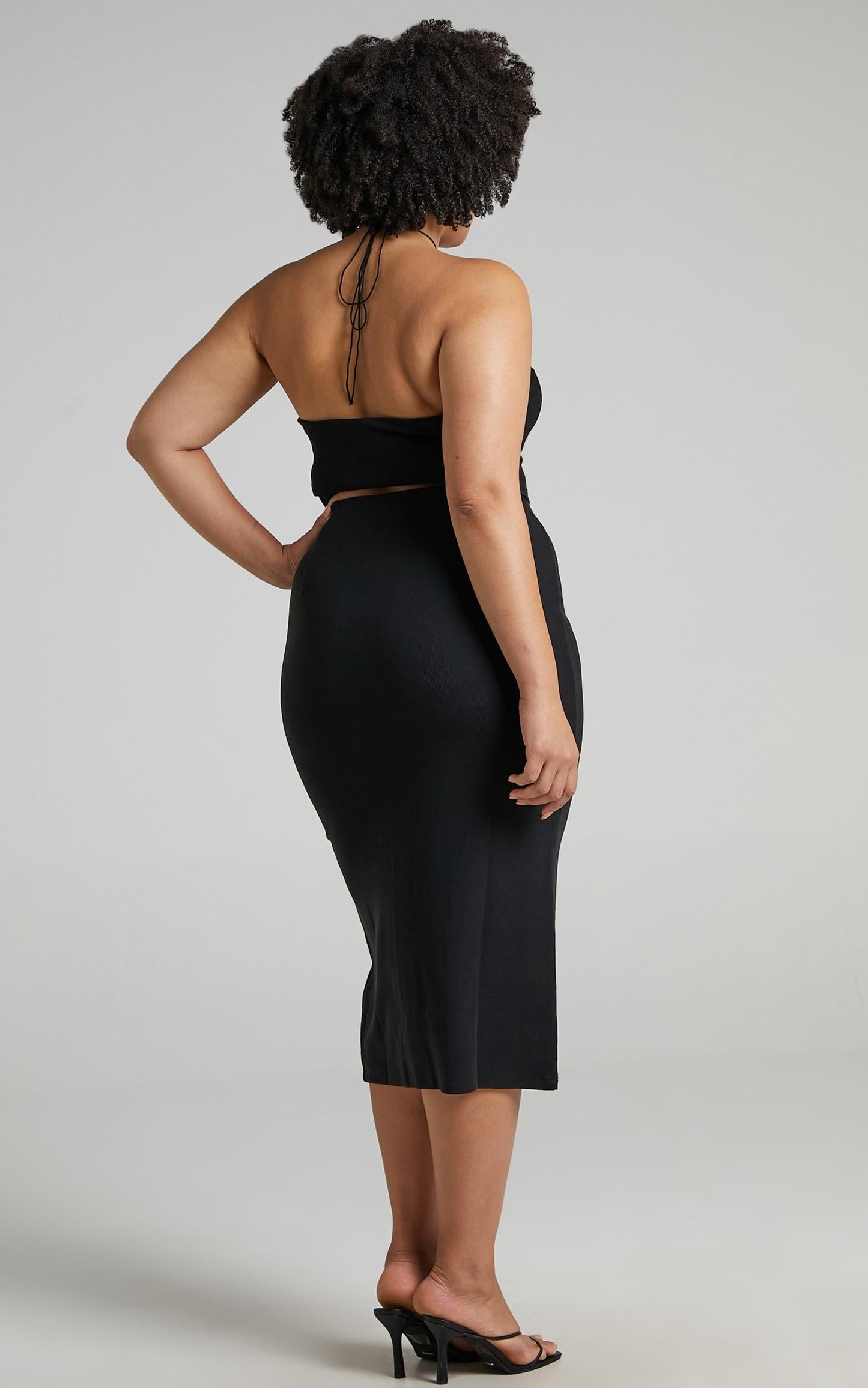 Into Motion Skirt in Black Rib