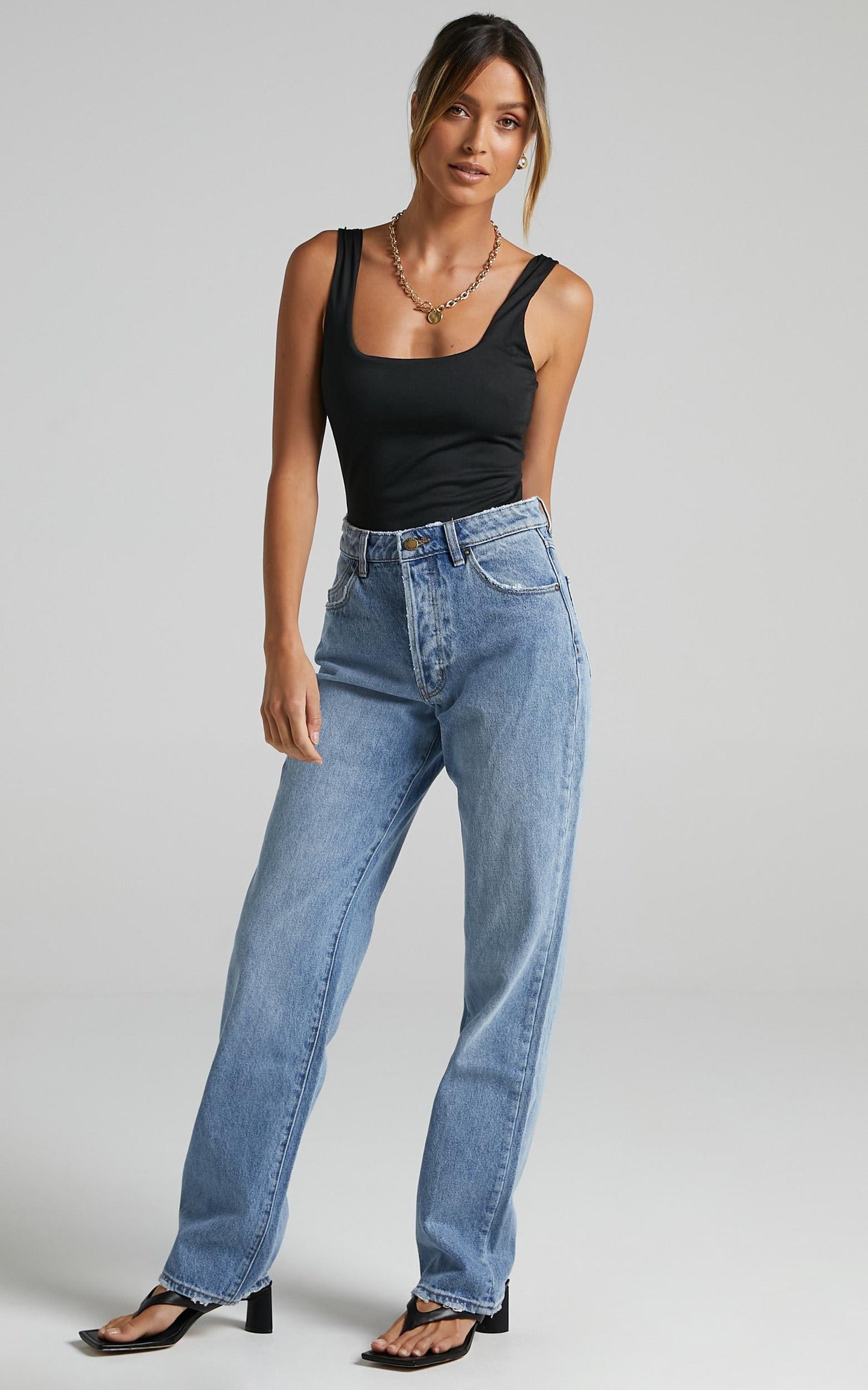 Rolla's - Classic Straight Jean in 90s Blue