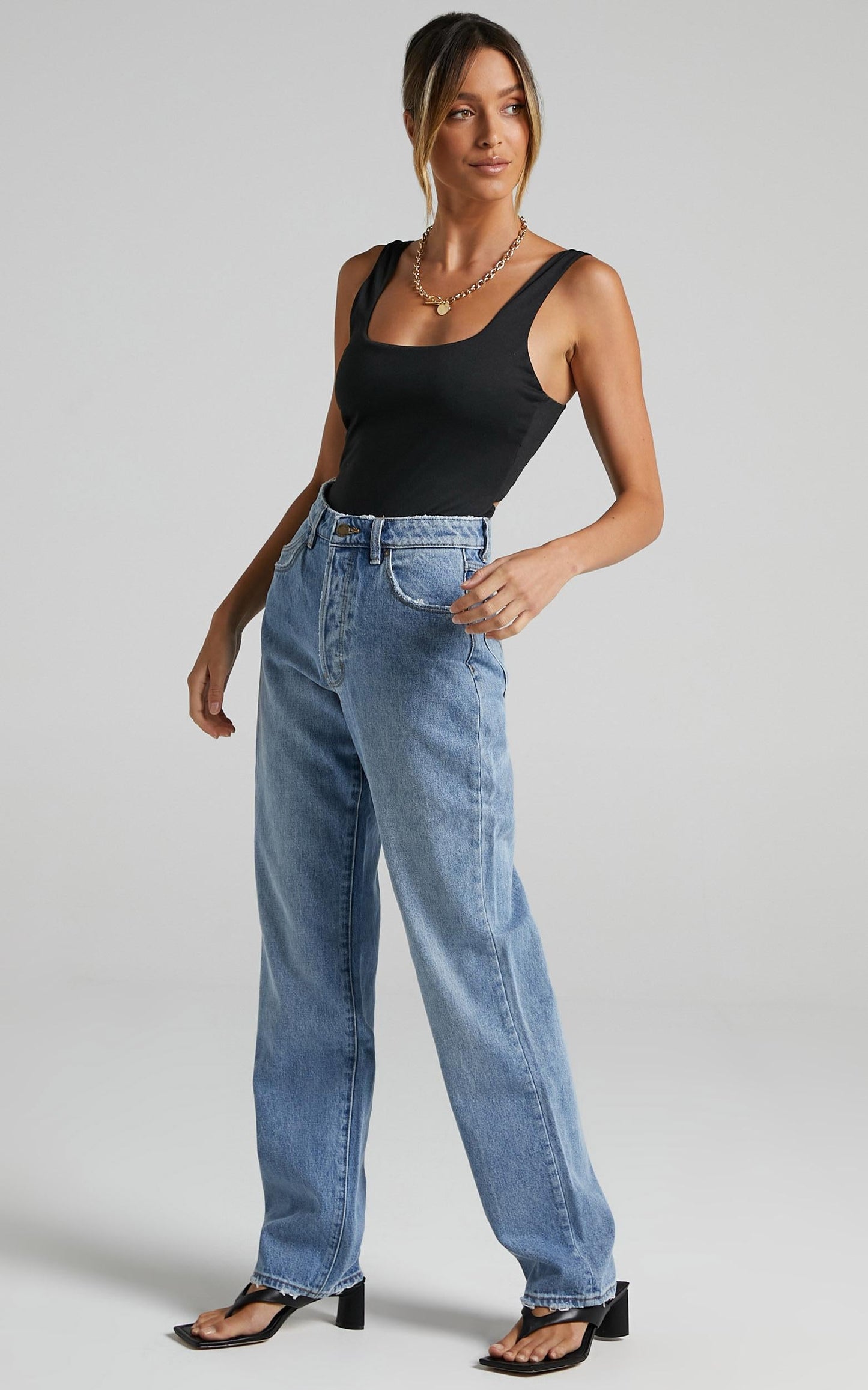 Rolla's - Classic Straight Jean in 90s Blue