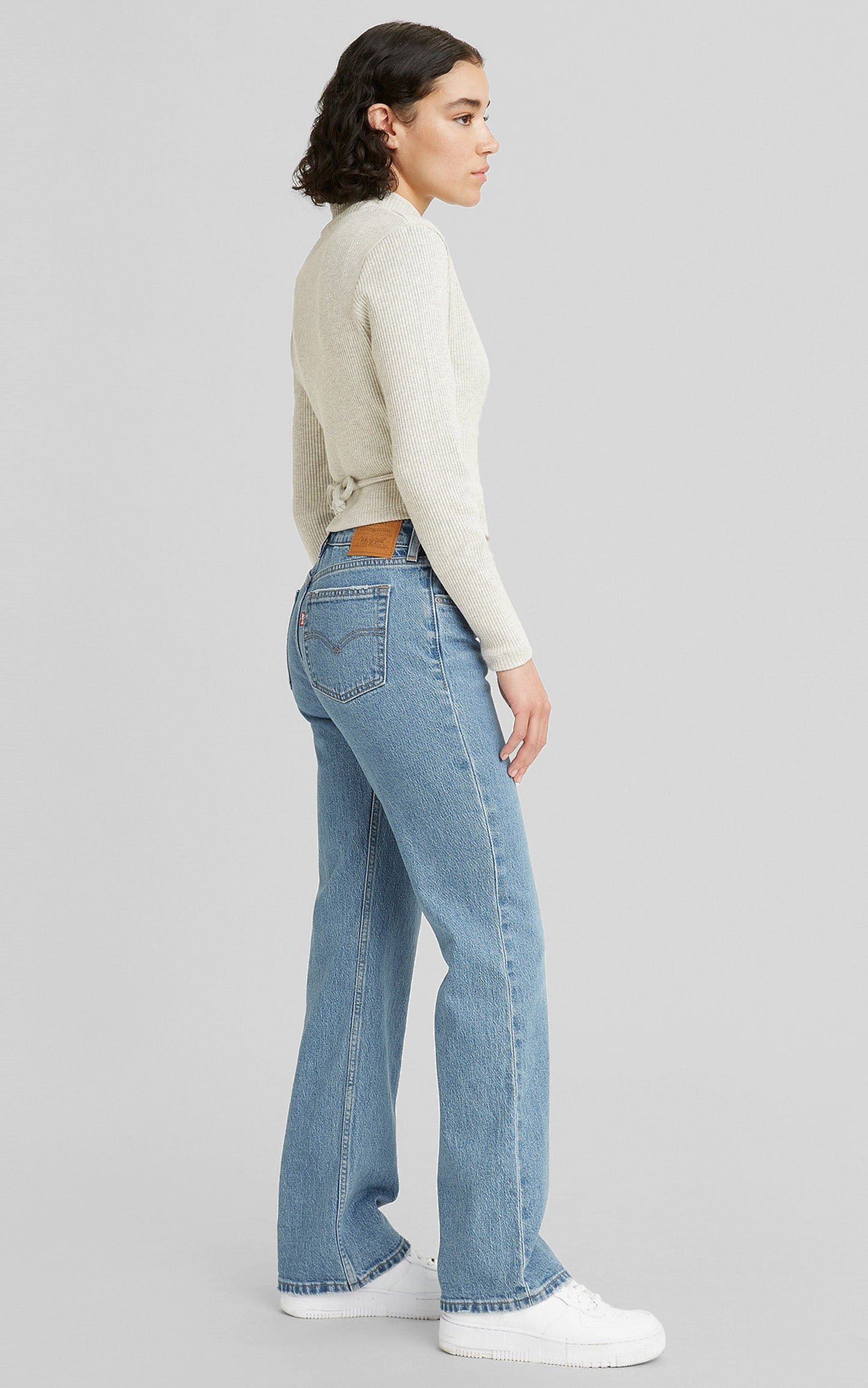 Levi's - Low Pitch Bootcut Jeans in NAPA SUN