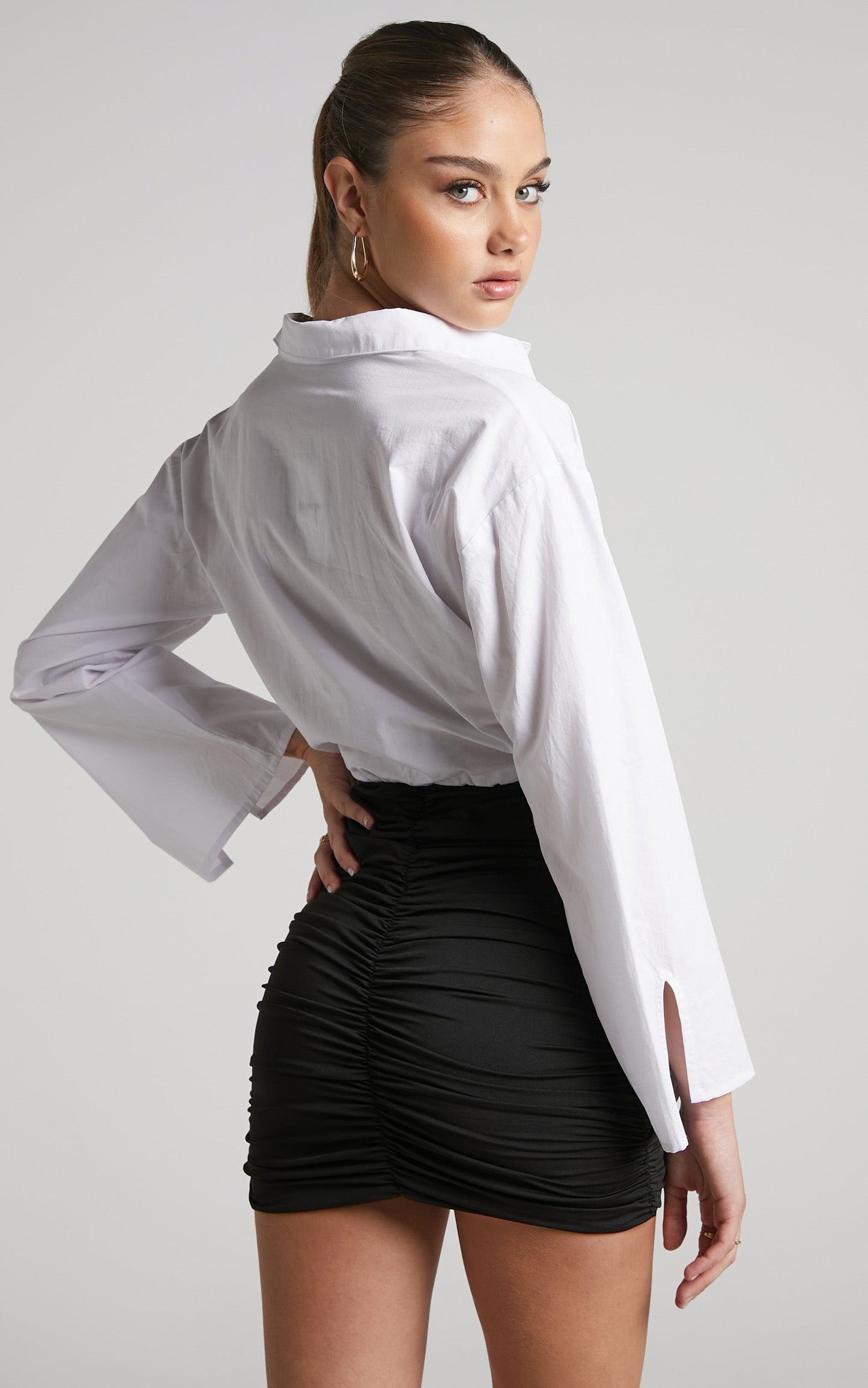 Ajisa Mini Skirt - Ruched Bodycon Skirt in Black