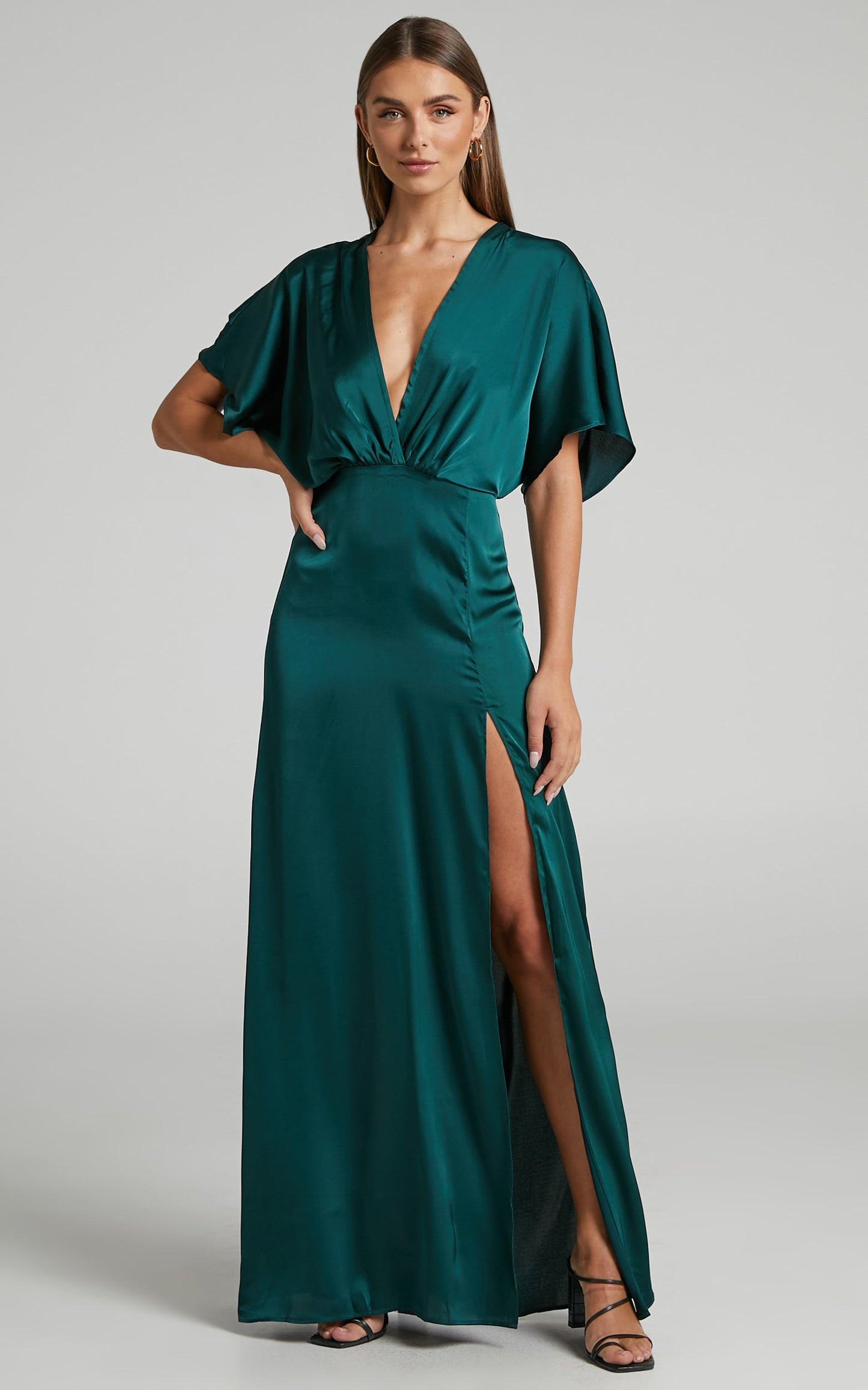 Azrael Maxi Dress - Angel Sleeve Thigh Split Plunge Neck Satin Dress in Emerald