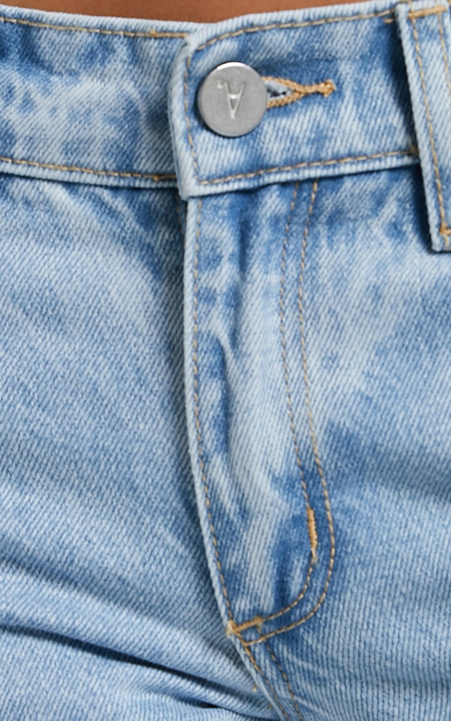 A 99 Low & Wide in Walk Away