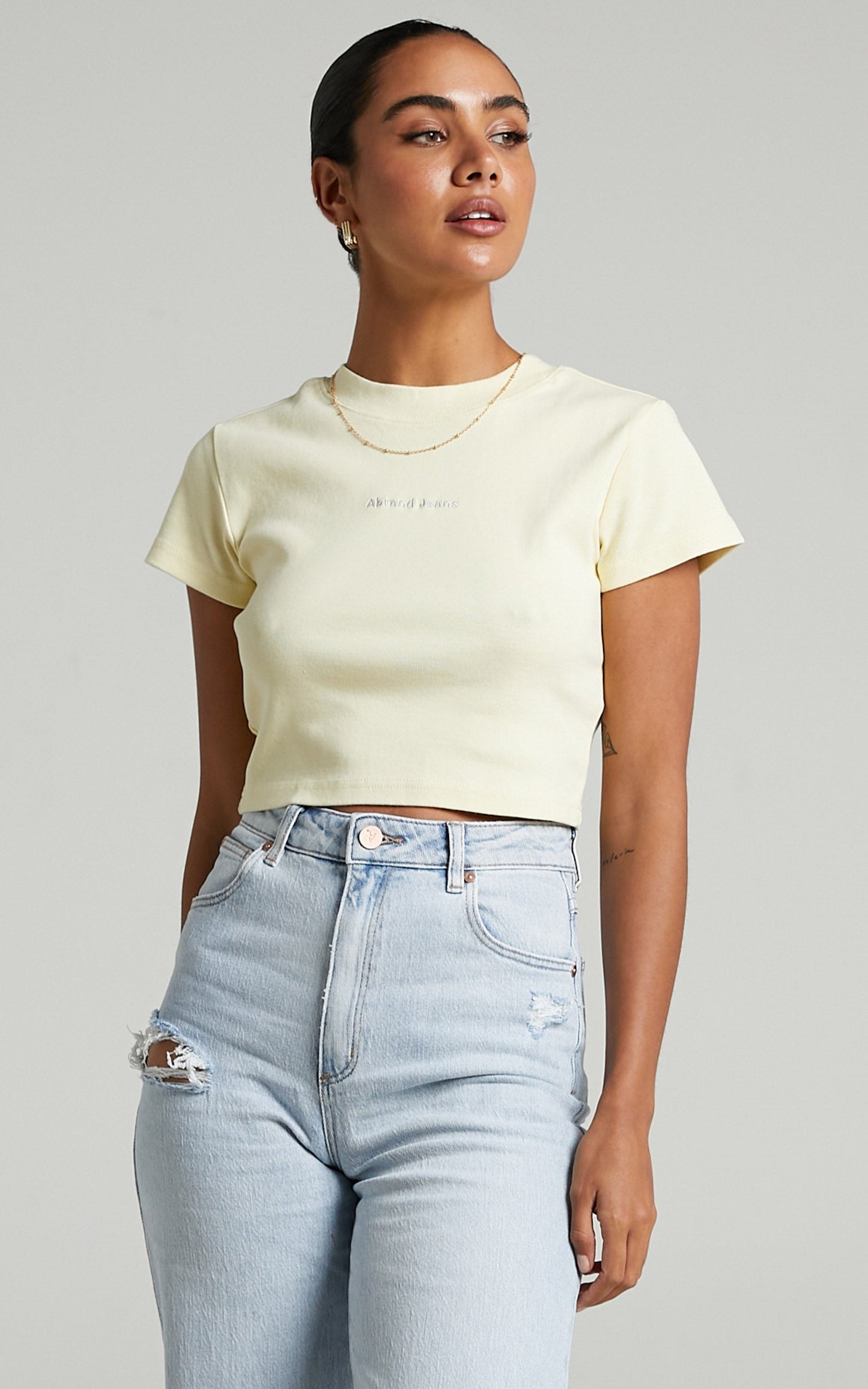 Abrand - 90's Crop Tee in Butter