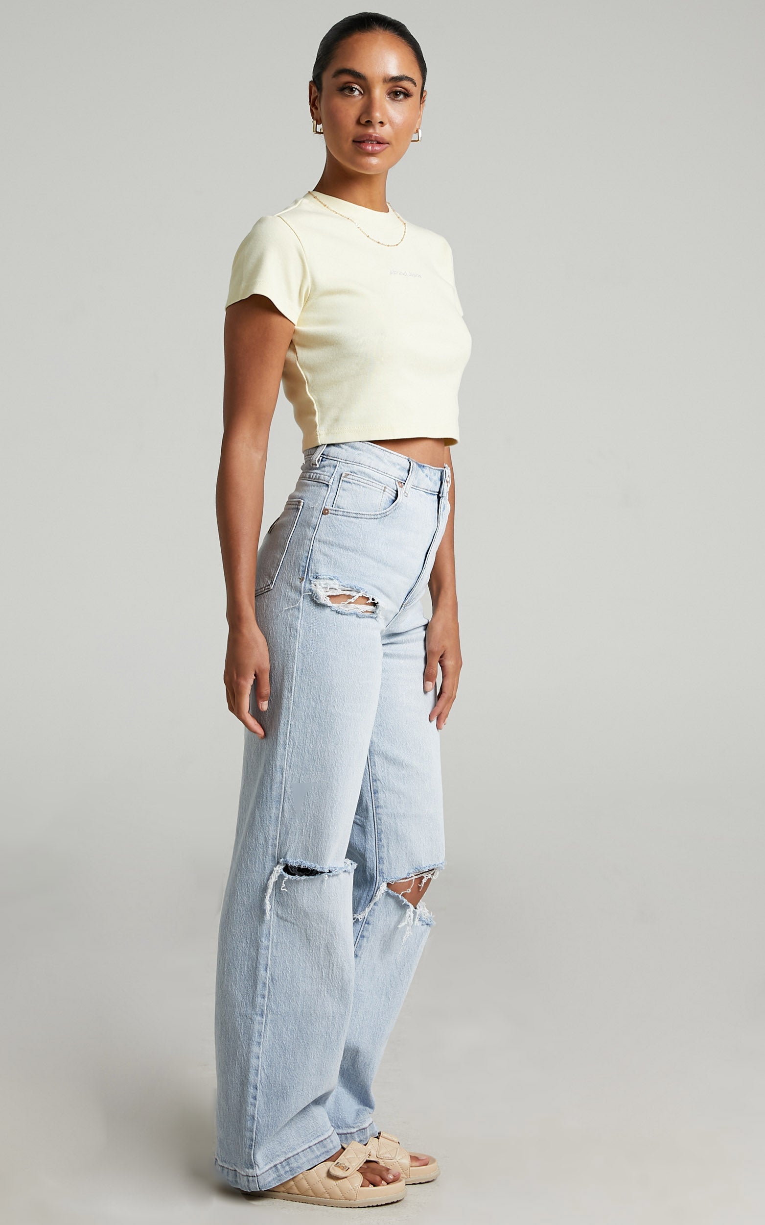 Abrand - 90's Crop Tee in Butter