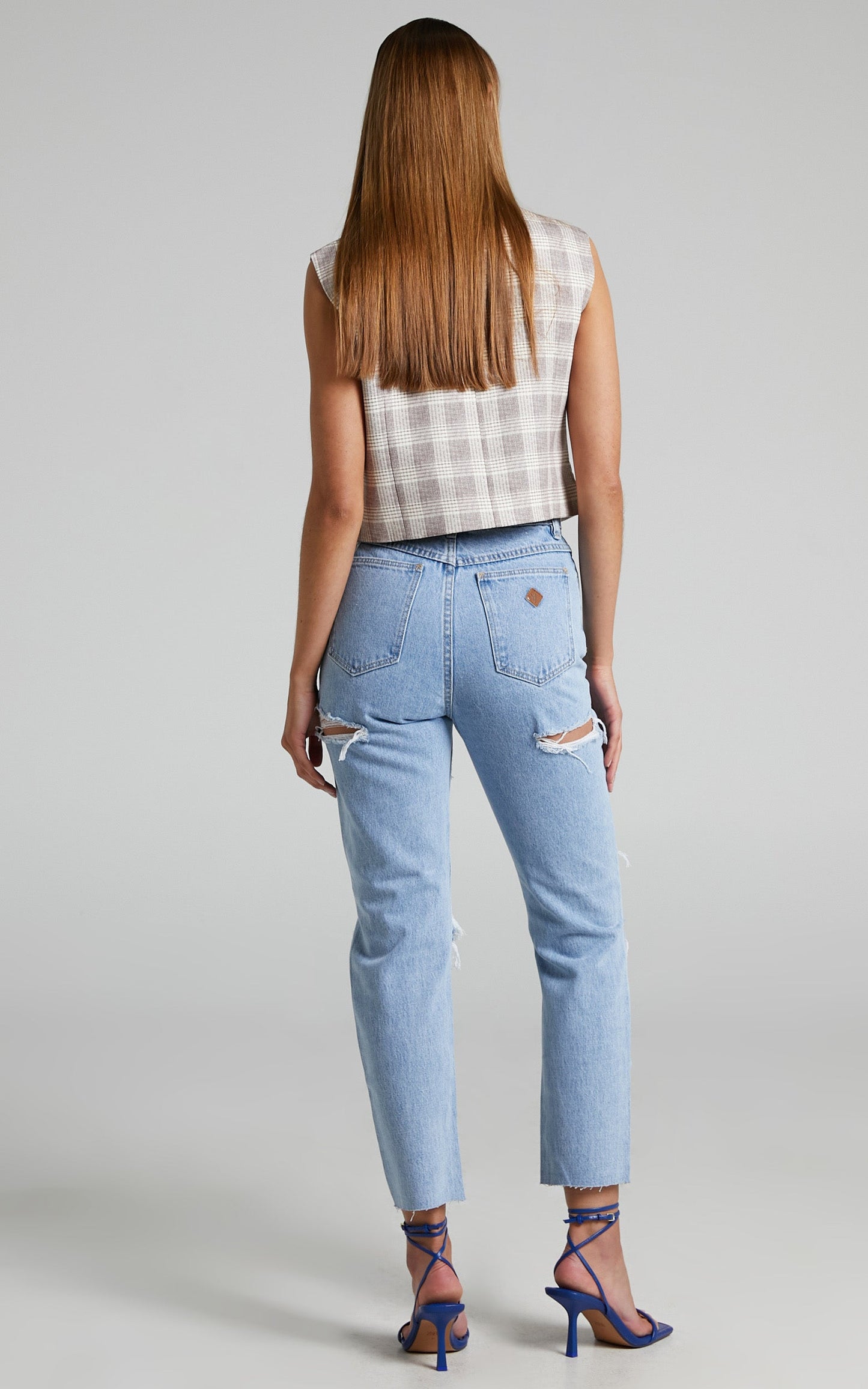 Abrand - 94 High Slim Jeans in Walkaway Shred