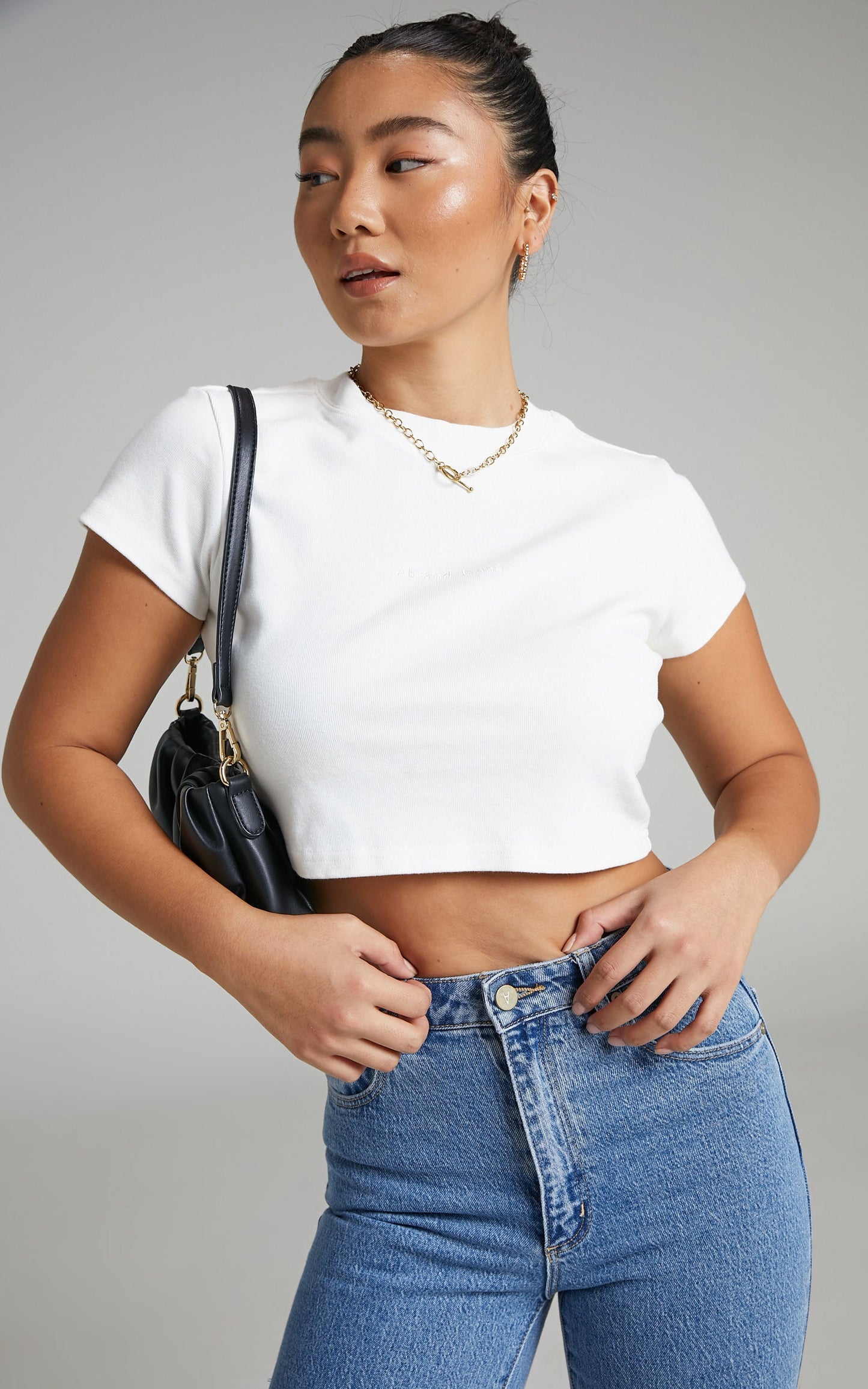 Abrand - A 90's Crop Tee in White Sand