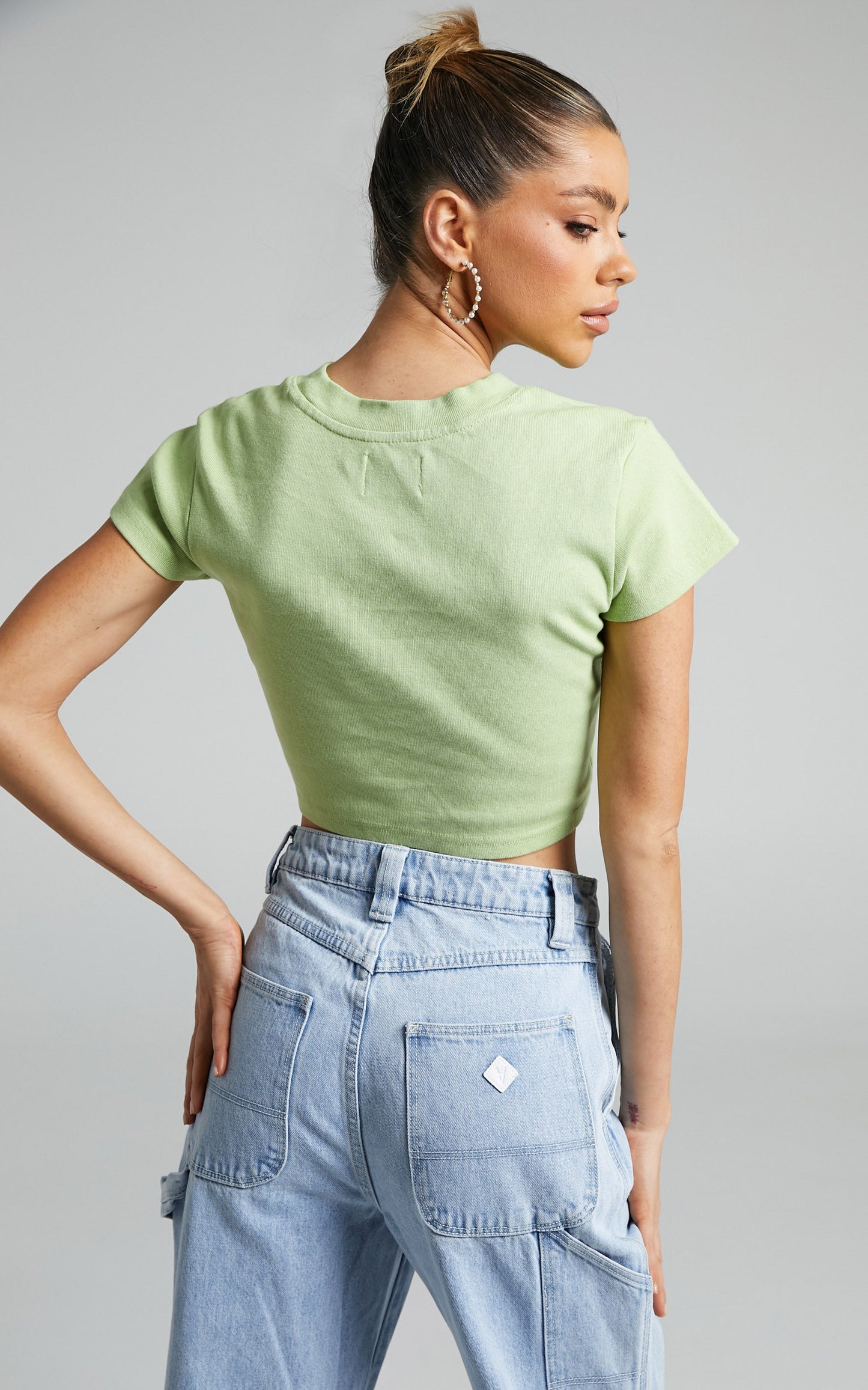 Abrand - A 90's Crop Tee in FADED FLURO