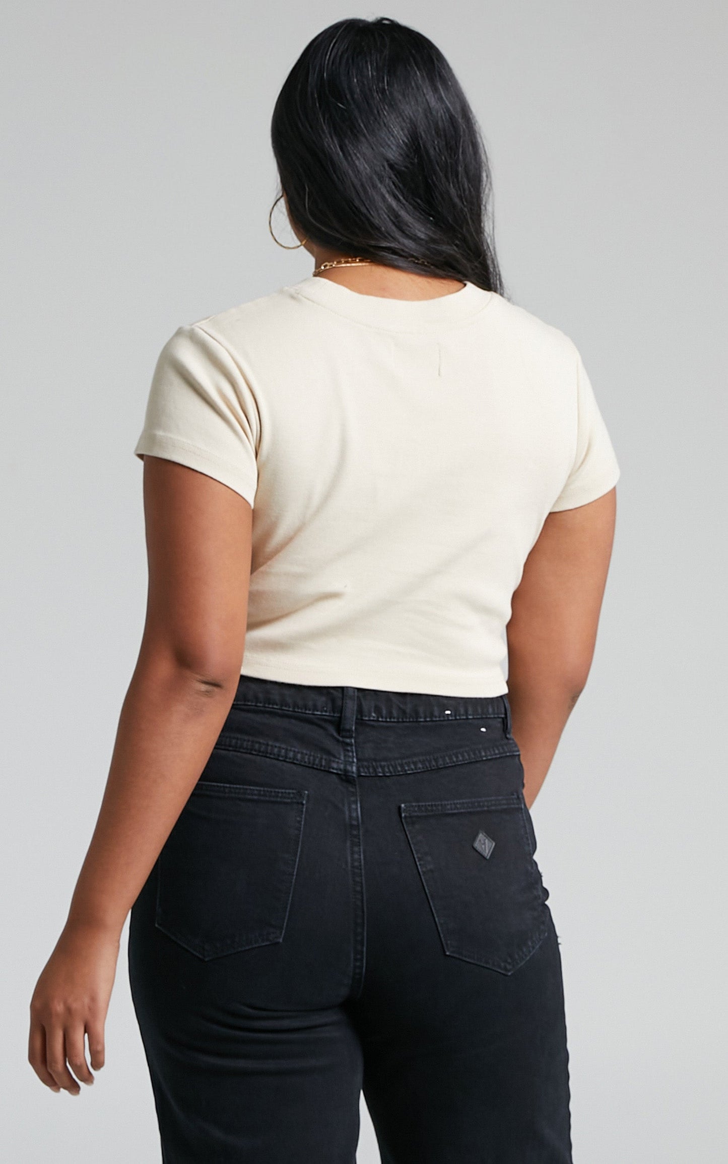 Abrand - A 90's Crop Tee in Latte