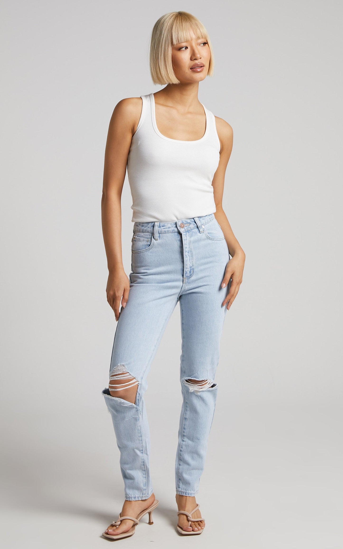 Abrand - A 94 HIGH SLIM DAWN STONE RIP Jeans in Bleach Blue