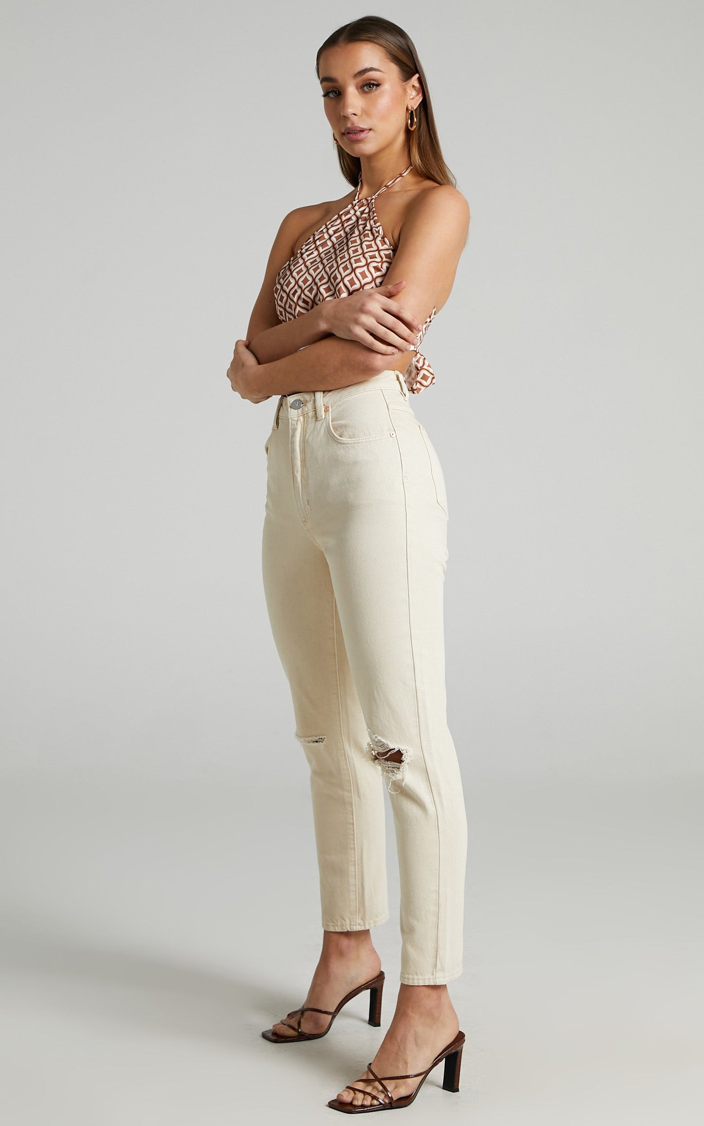 Abrand - A '94 High Slim Jean in Ecru Rip