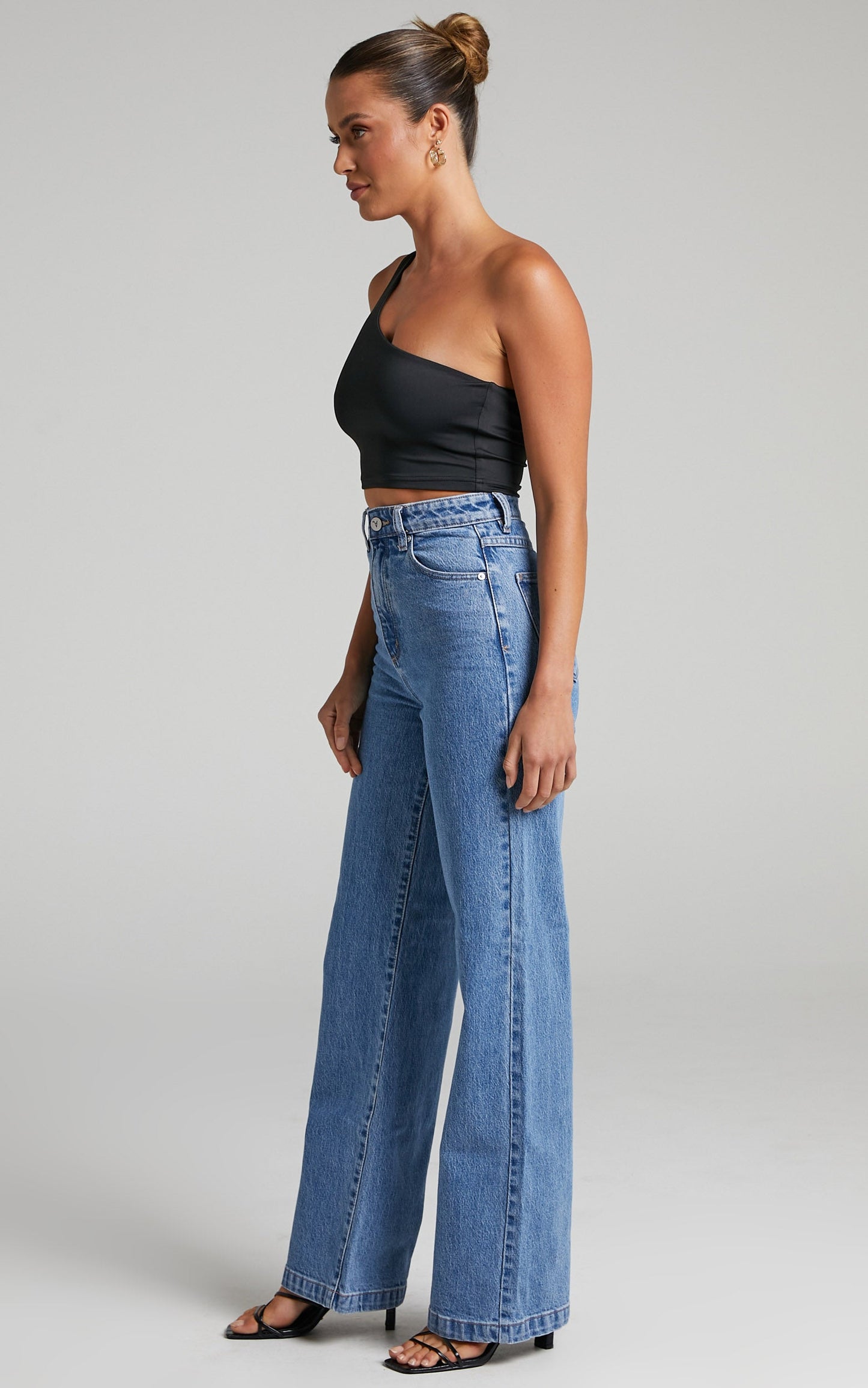 Abrand - A '94 High & Wide Jean in Debbie