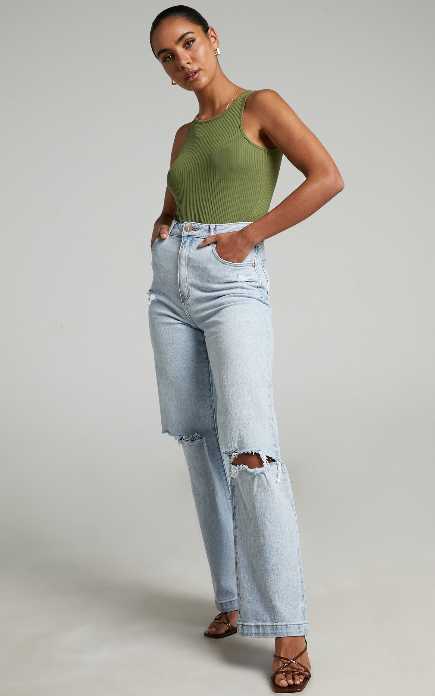 Abrand - A '94 High & Wide Jean in Grace Rip