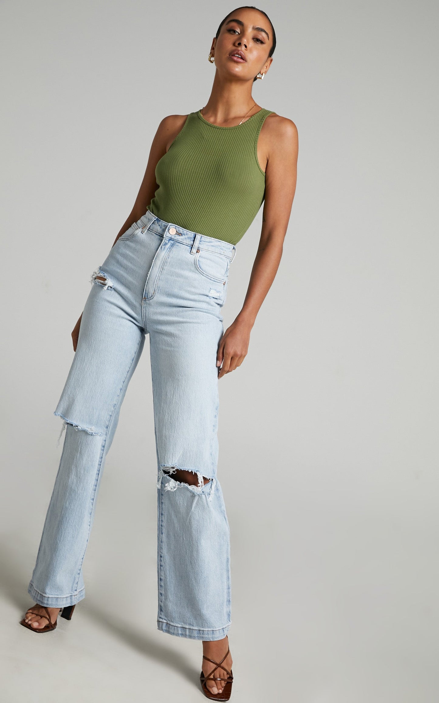 Abrand - A '94 High & Wide Jean in Grace Rip