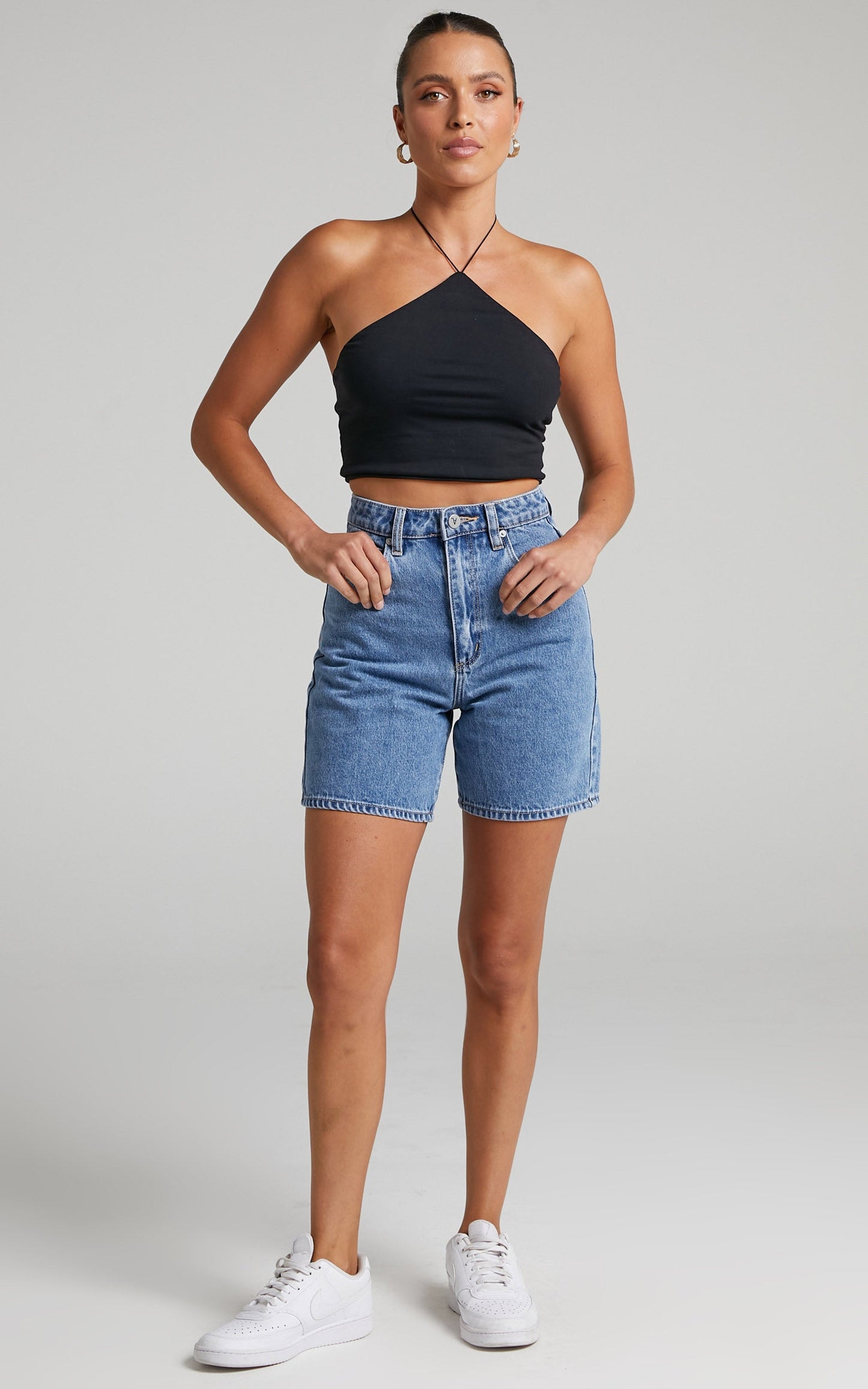 Abrand - A Carrie Denim Short in Georgia