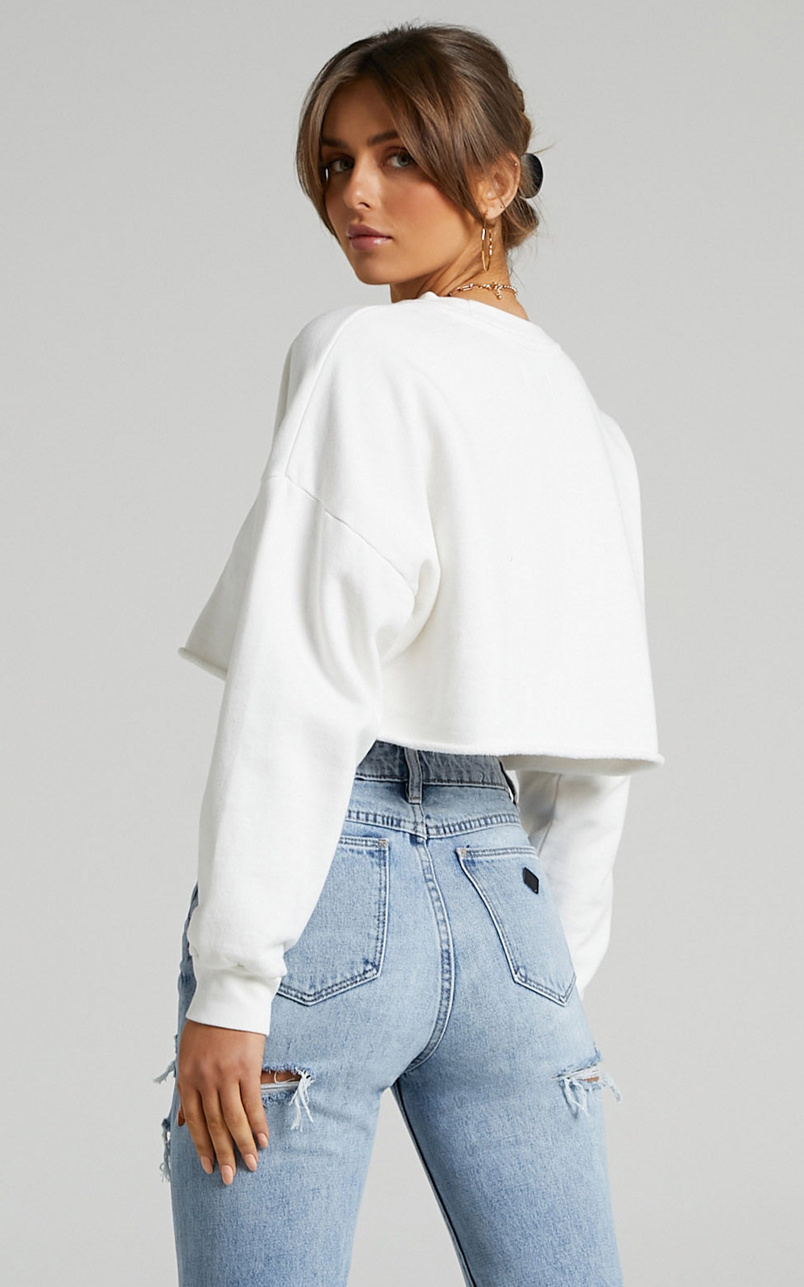 Abrand - A Cropped Oversized Sweater in White Sand