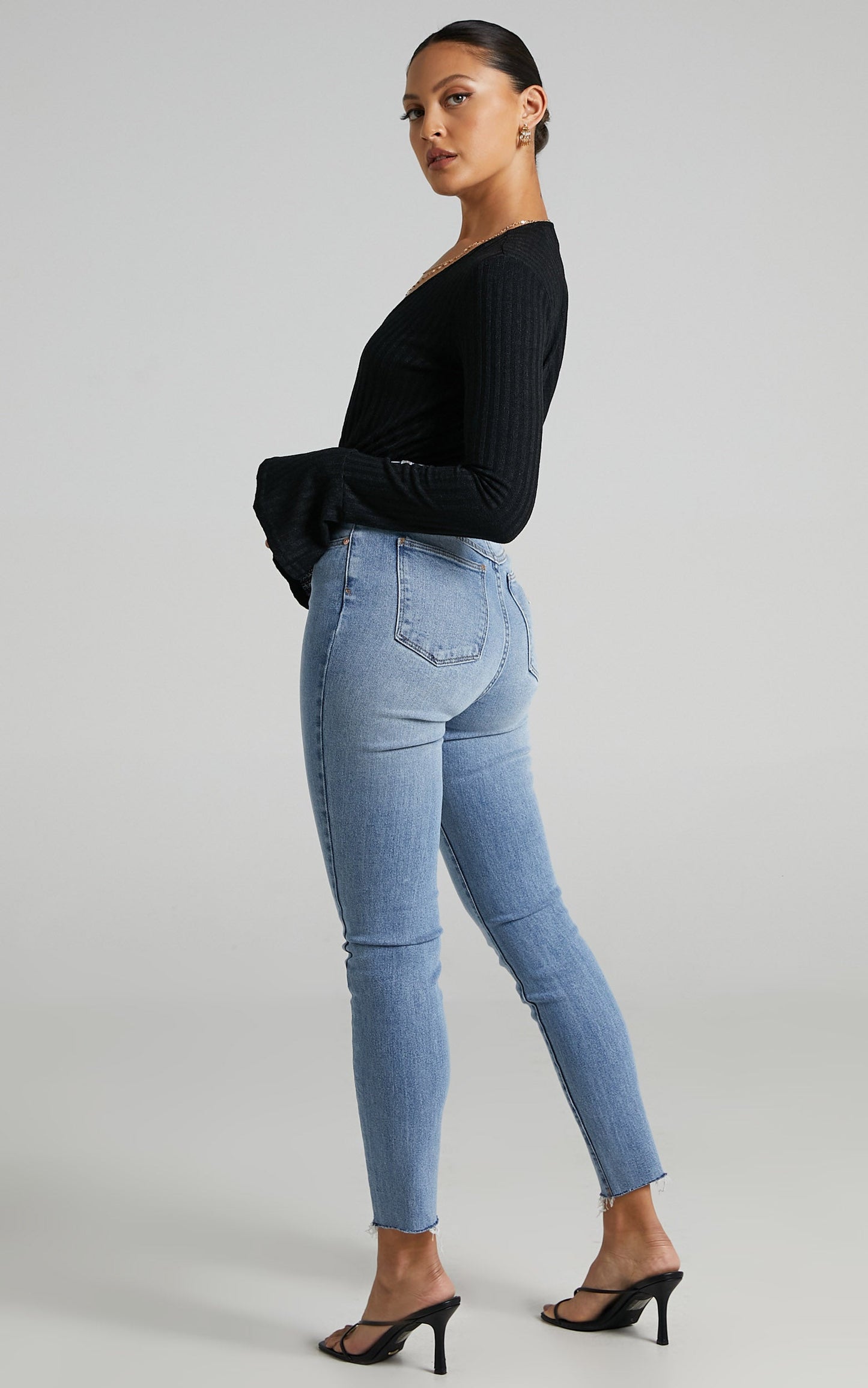 Abrand - A High Skinny Ankle Basher Jean in Brigitte