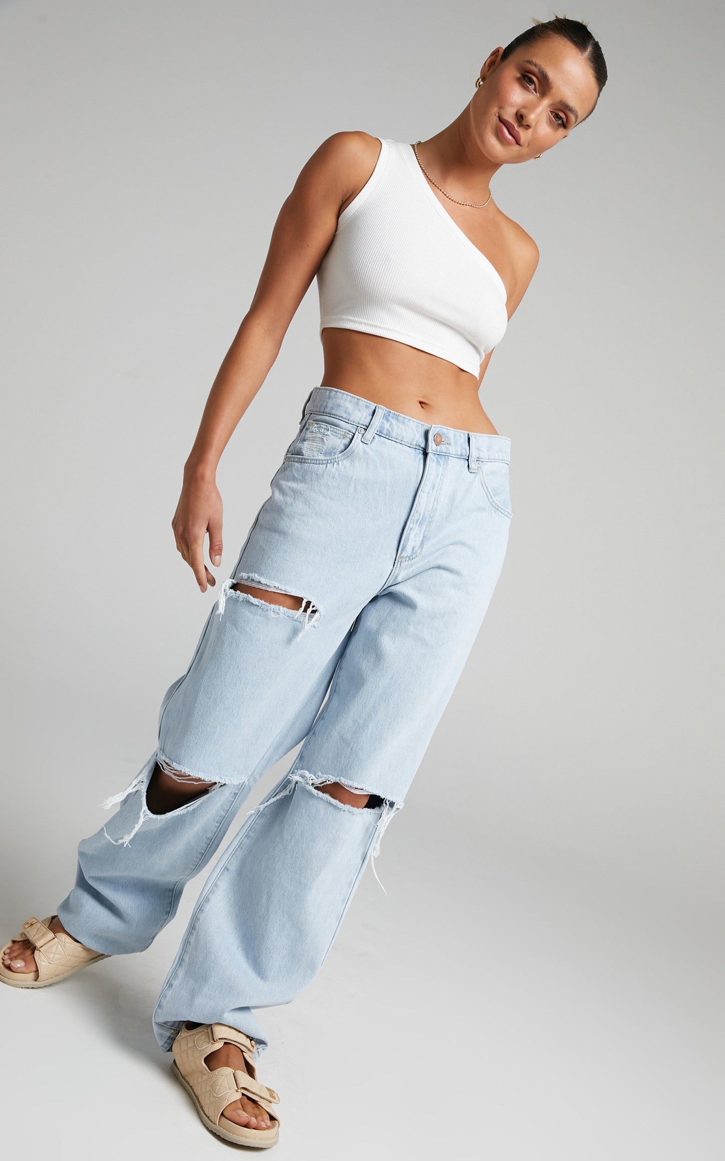 Abrand - A Slouch Jean in Bleached Stone Rip