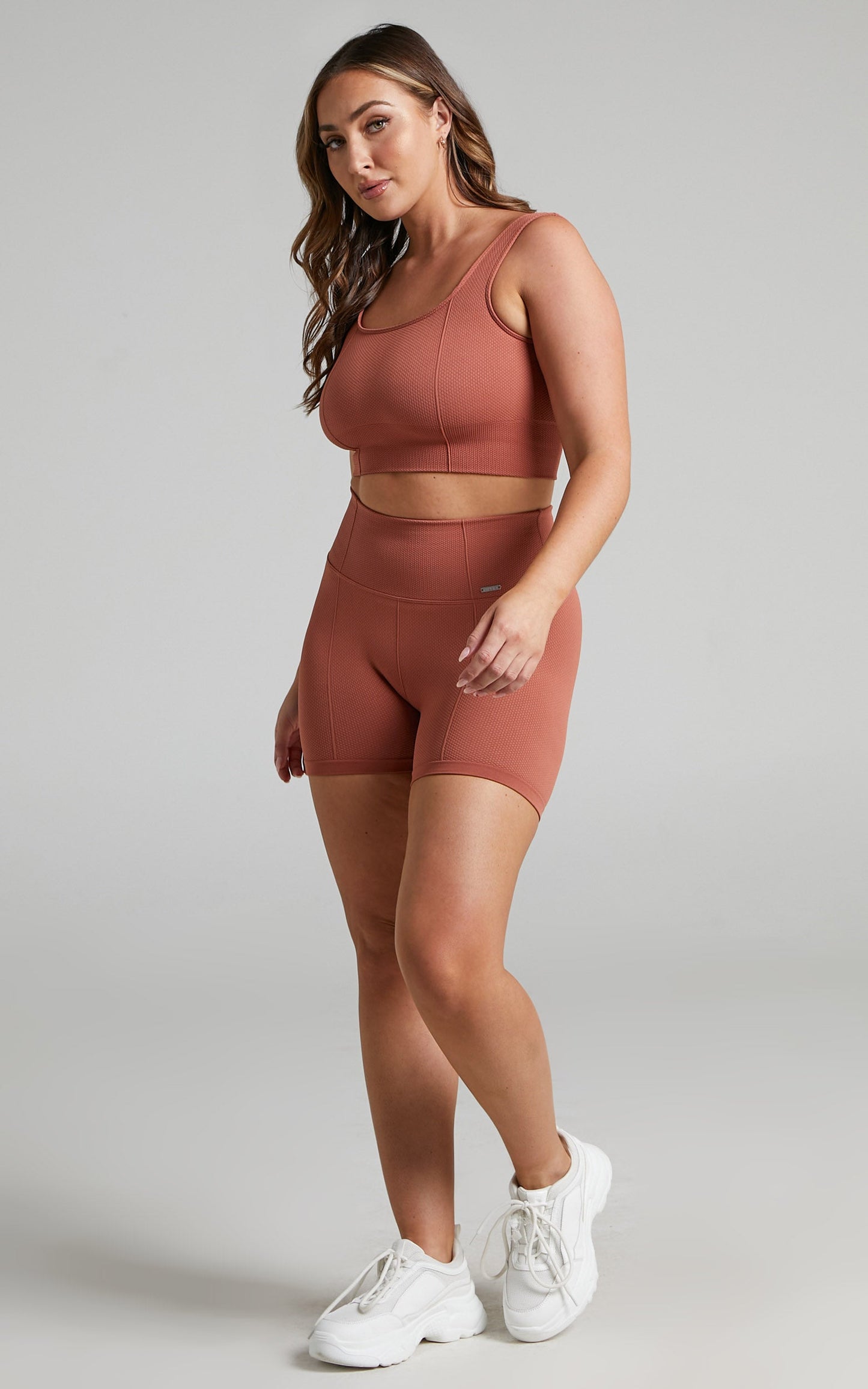 Aim'n - Luxe Seamless Bra in Rouge