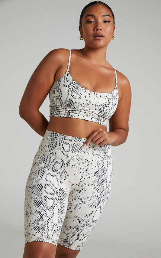 Aim'n - Viper Biker Shorts in Oat White Snake