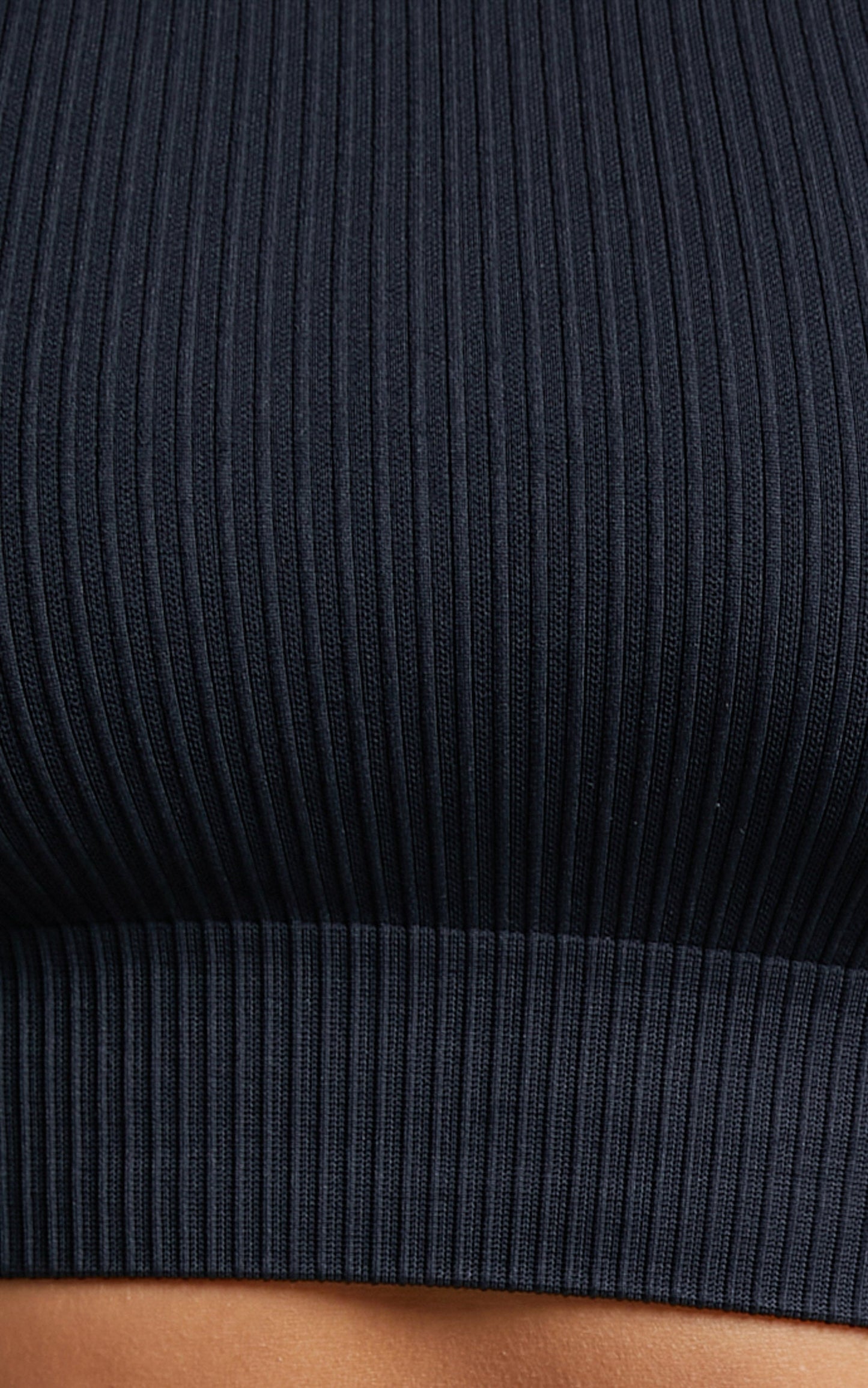 Aim'n - RIBBED SEAMLESS CROP LONG SLEEVE in Black