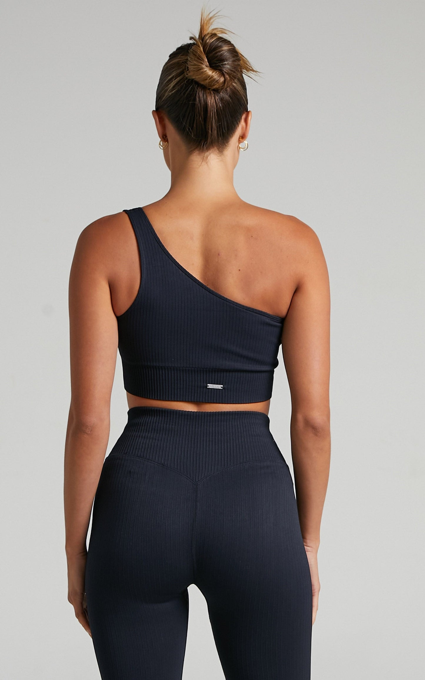 Aim'n - RIBBED SEAMLESS SINGLE STRAP BRA in Black